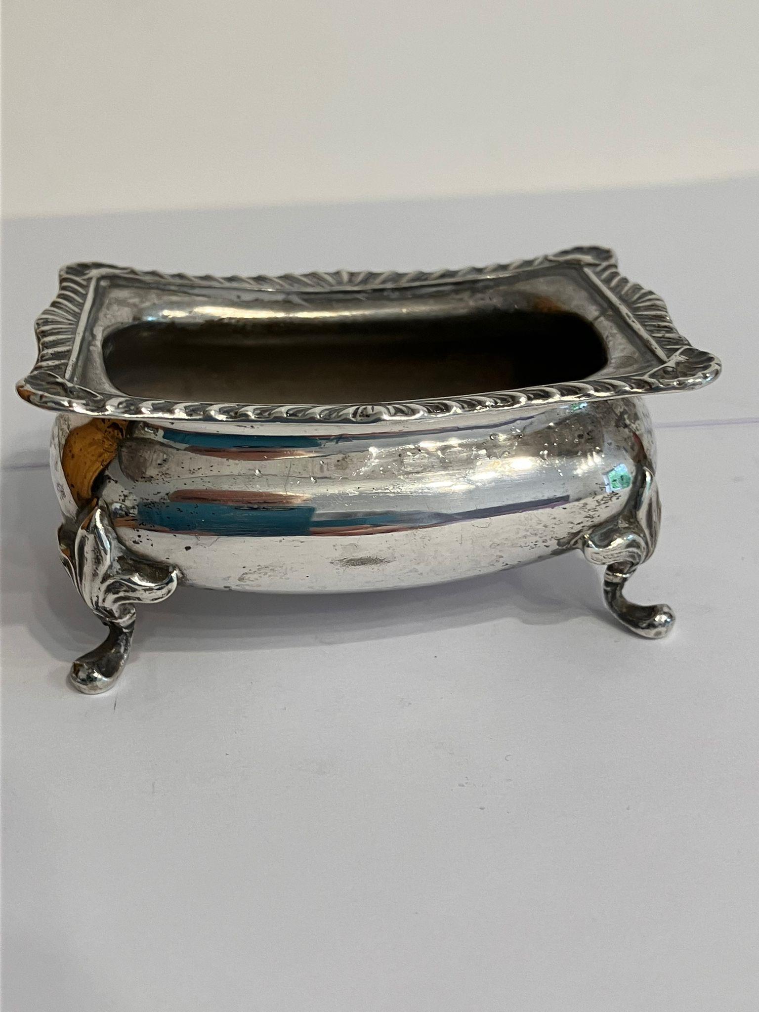 Antique SILVER CONDIMENT DISH (Salt) . Hallmark for Henry Matthews, Birmingham 1912. Lovely