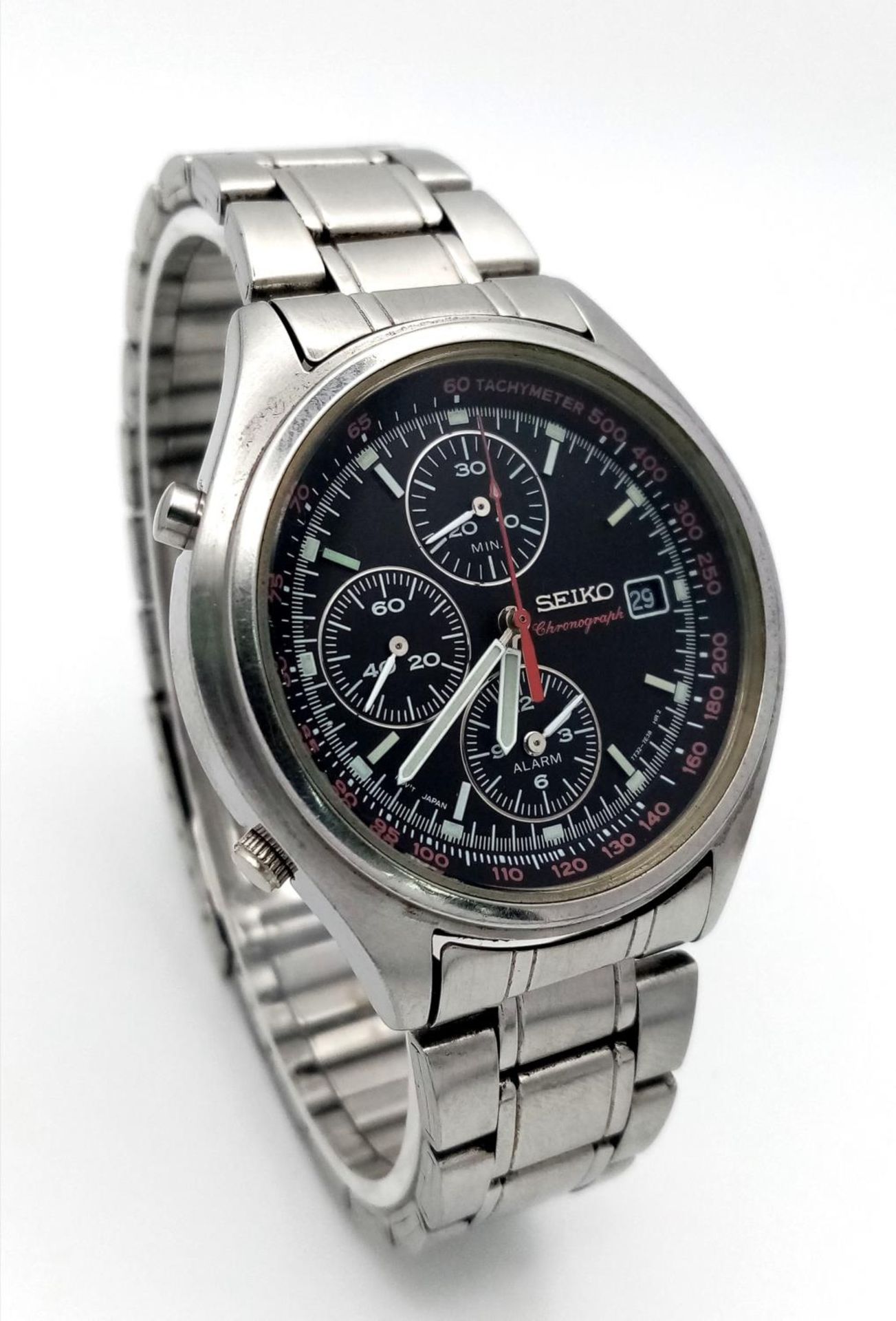 A Seiko Chronograph Quartz Alarm Gents Watch. Stainless steel bracelet and case - 38mm. Black dial