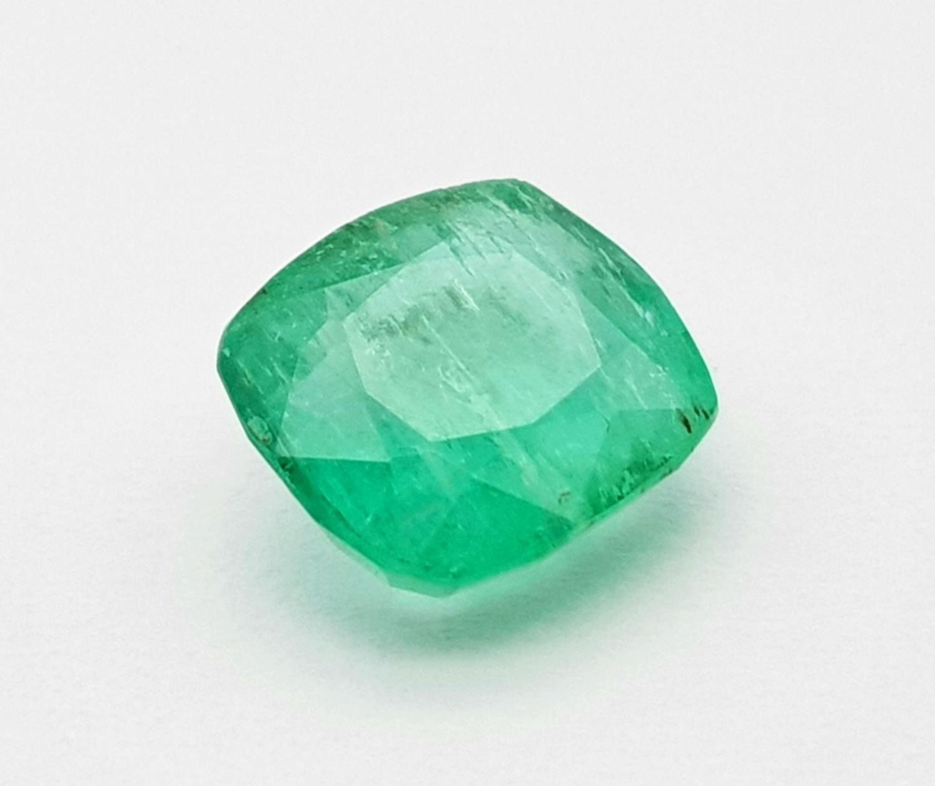 A 1.56ct Afghanistan Panjsher Mines Rare Emerald - GFCO Swiss Certified. - Bild 2 aus 5