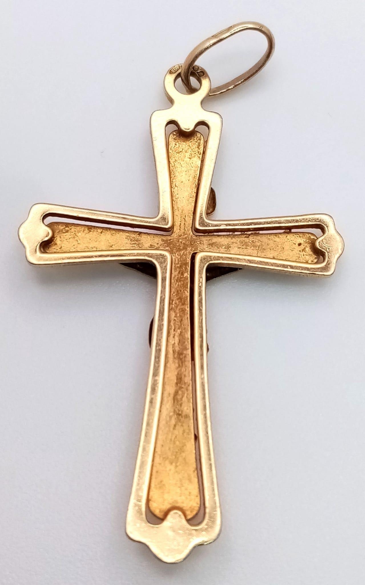 9K Yellow Gold Crucifix Pendant, 2.5g total weight - Image 2 of 3