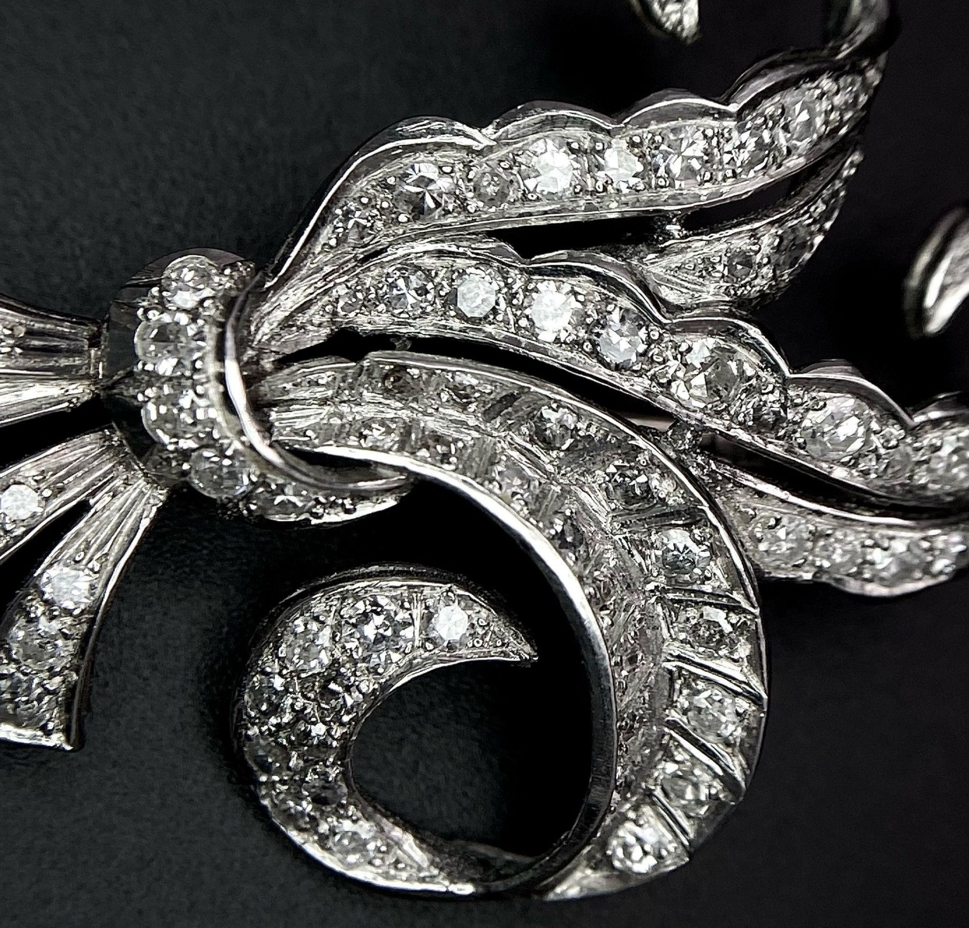 A Vintage Style Platinum and Diamond Elaborate Bow Brooch. 2.2ctw of encrusted diamonds. 10.7g total - Image 6 of 8