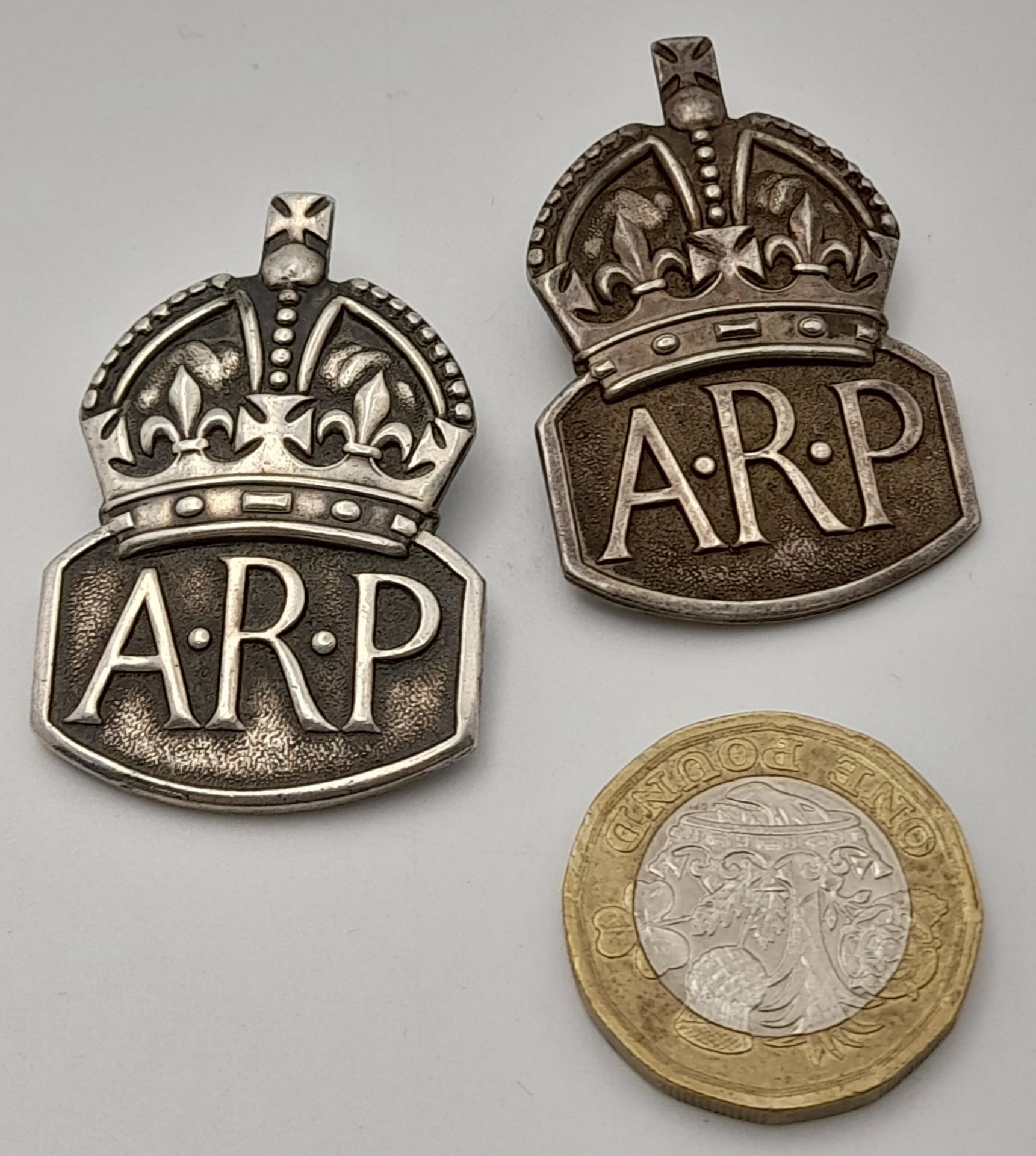 Two Vintage Sterling Silver A.R.P Badges. London hallmarks. - Bild 3 aus 4