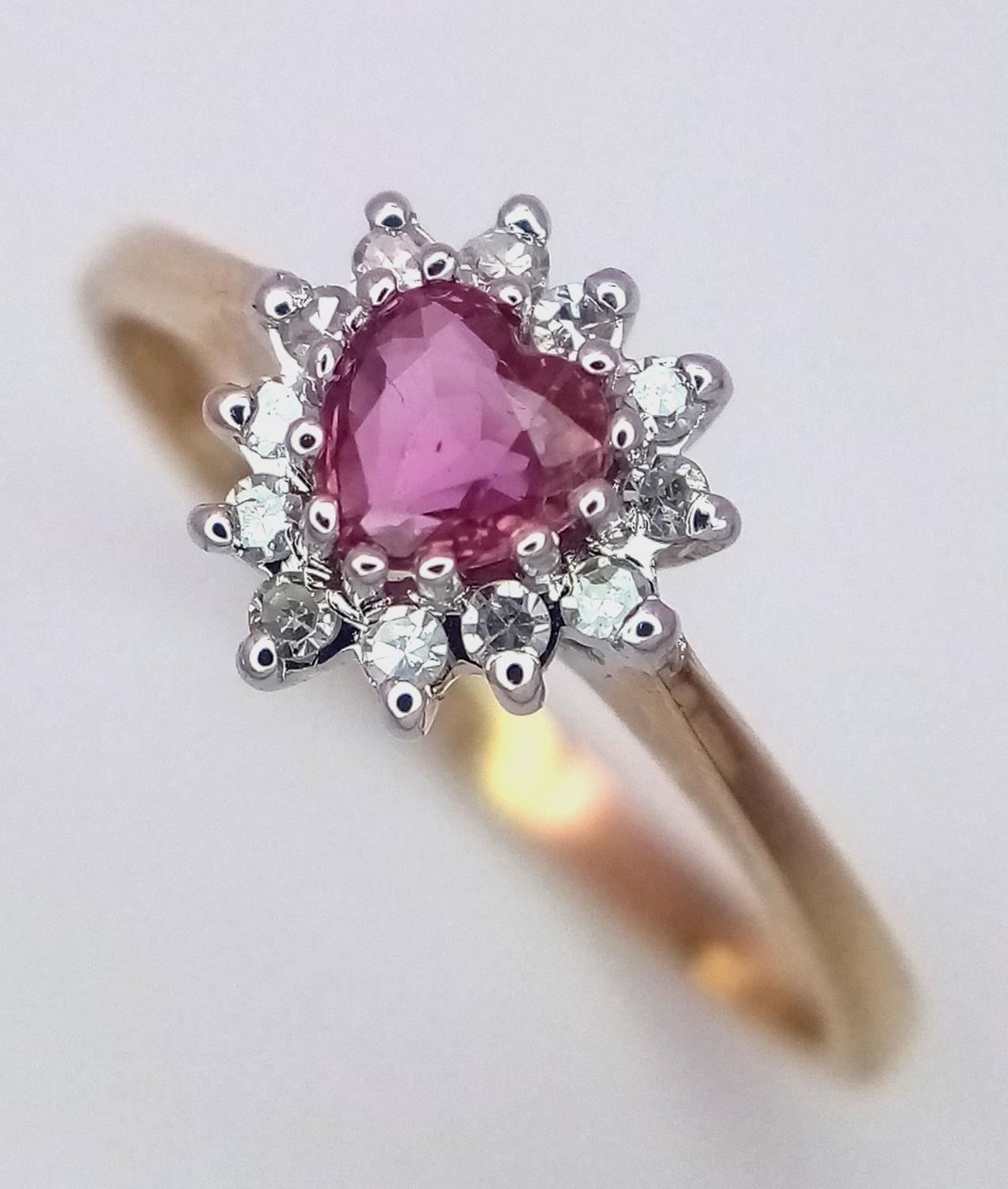 A 9K YELLOW GOLD DIAMOND & PINK SAPPHIRE HEART RING 1.6G SIZE N. ref: SPAS 9010 - Image 3 of 5