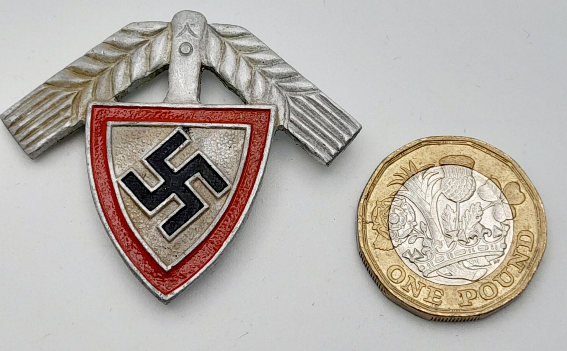 WW2 German Reichsarbeitsdienst RAD (Labour Corps) Cap Badge & Gau Sleeve Badge for the Hessen-Süd - Image 4 of 4