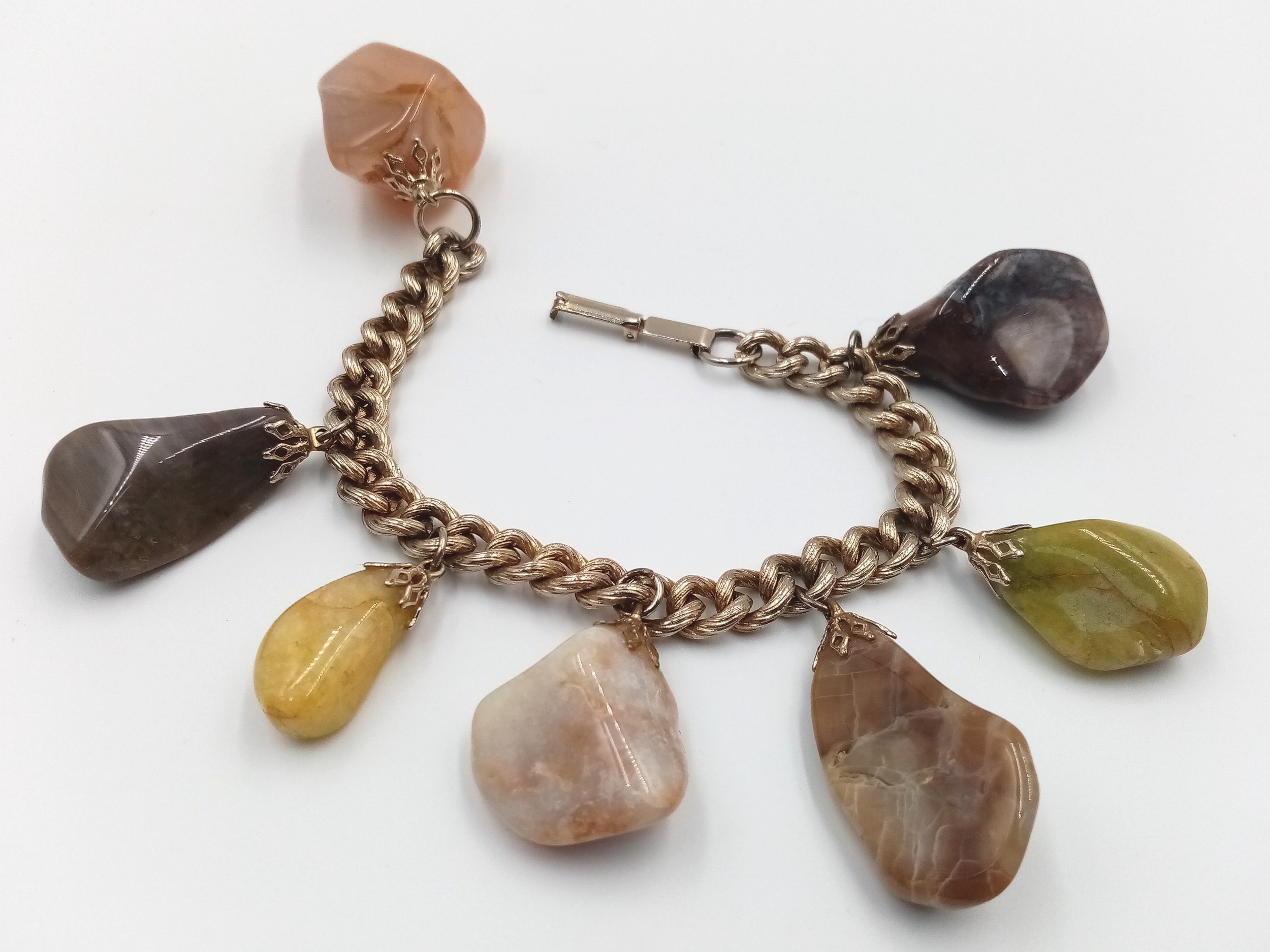 A Mixed Natural Gemstone Bracelet. Smoothed labradorite, agate and quartz. 18cm - Image 2 of 3