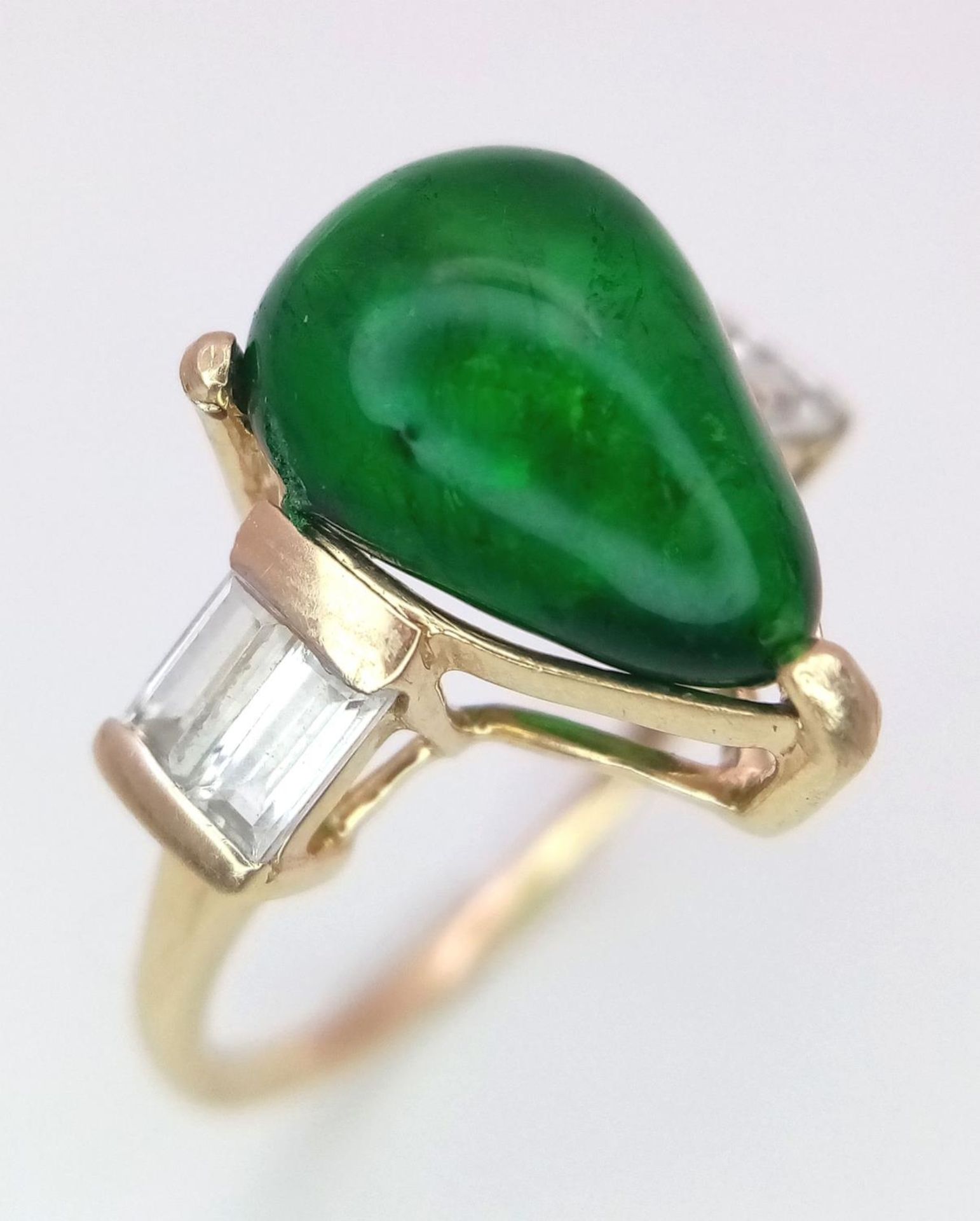 A 9K Yellow Gold Emerald with White Stone Shoulders Ring. Size J/K, 2.9g total weight. - Image 2 of 5