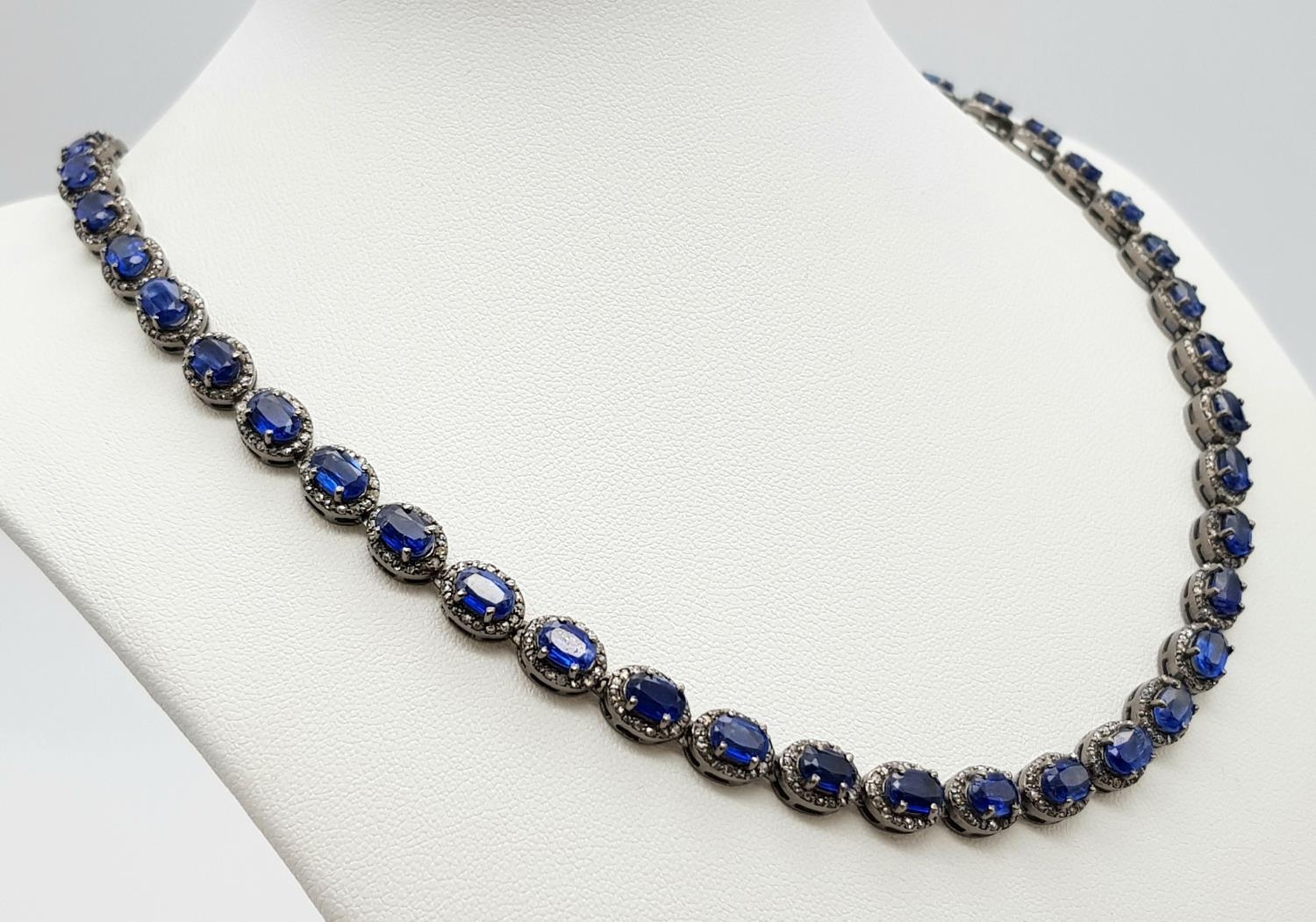 A 25ctw Kyanite Gemstone Tennis Necklace with Diamond Accents. 4ctw of old cut diamonds. Set in - Bild 2 aus 6