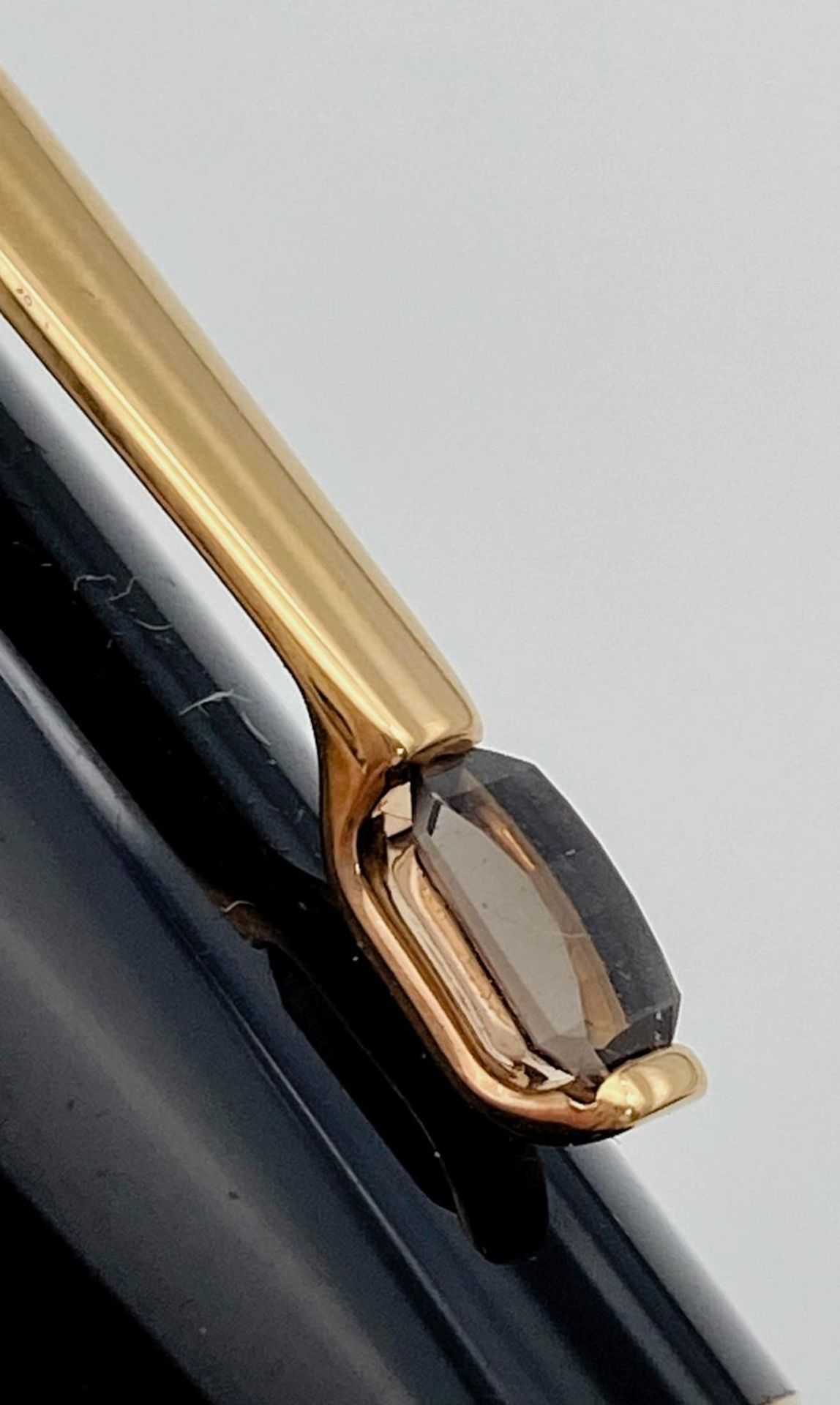 A Montblanc Retractable Fountain Pen - 14k Nib. 11cm - Image 4 of 7