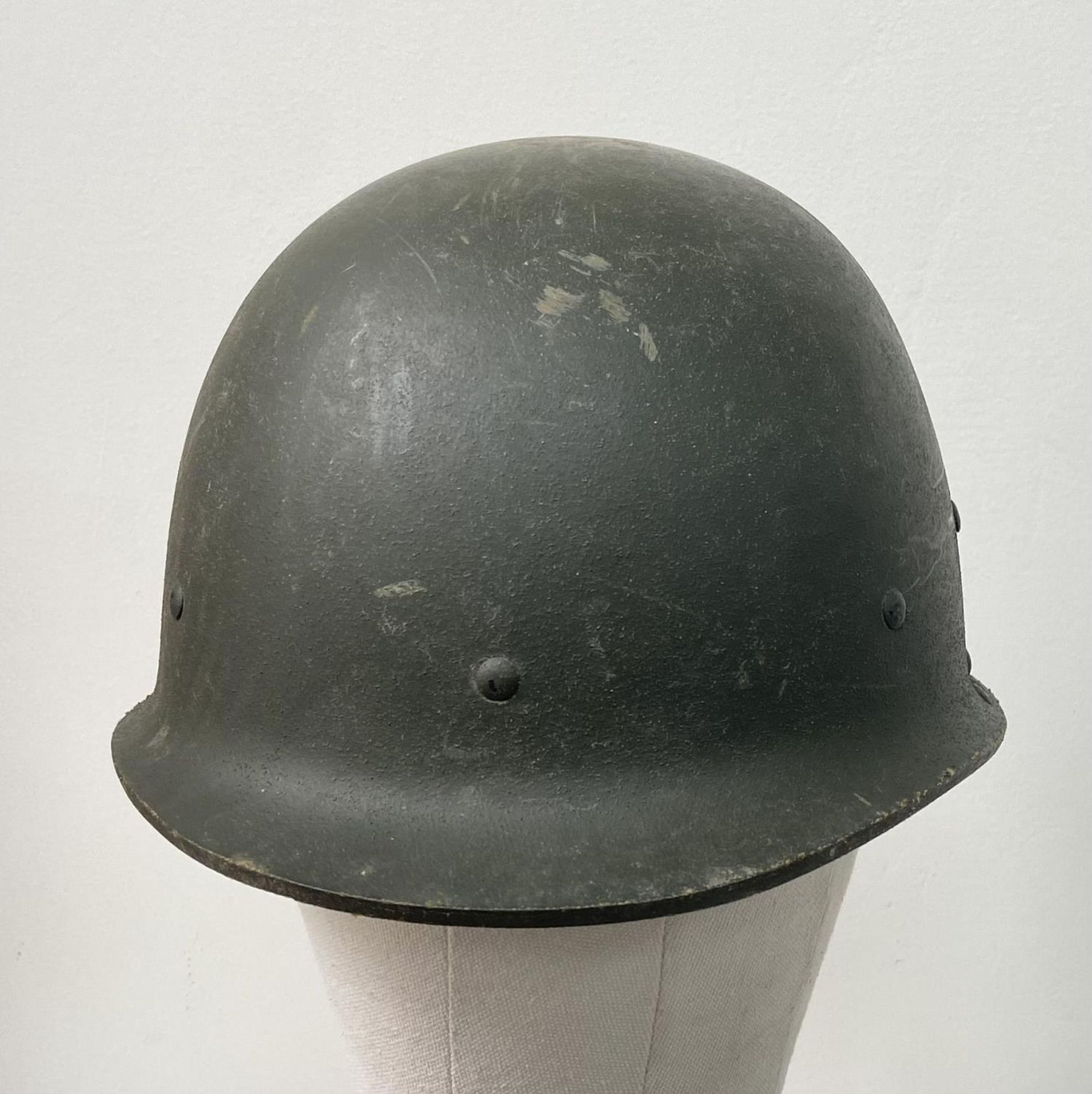 Gulf War 1 Veteran Bring Back Iraqi M80 Helmet. This helmet is in super condition as it never saw - Image 2 of 5