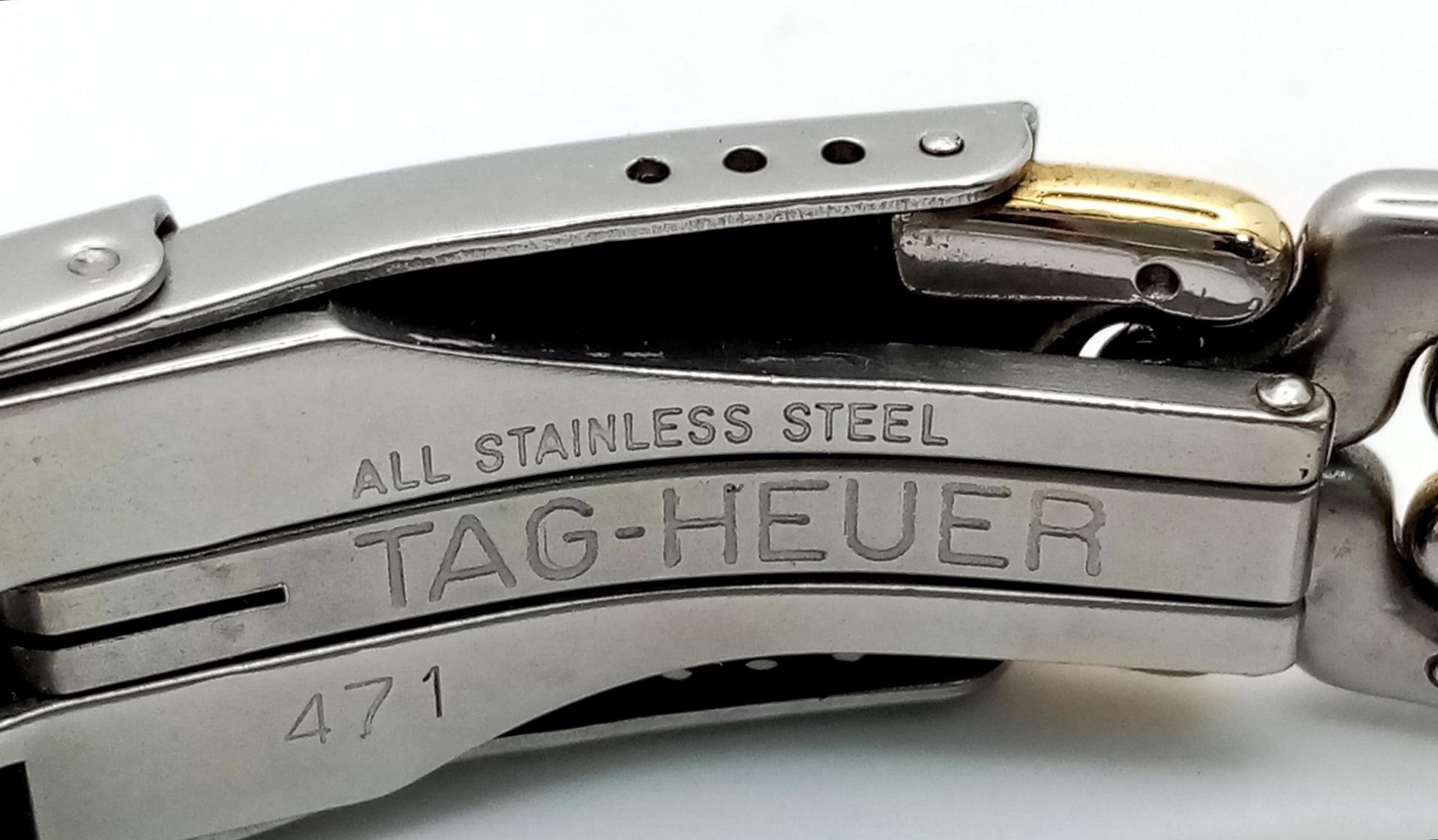 A Tag Heuer (1990s) Professional Quartz Ladies Watch. Two tone bracelet and case - 34mm. White - Bild 5 aus 7