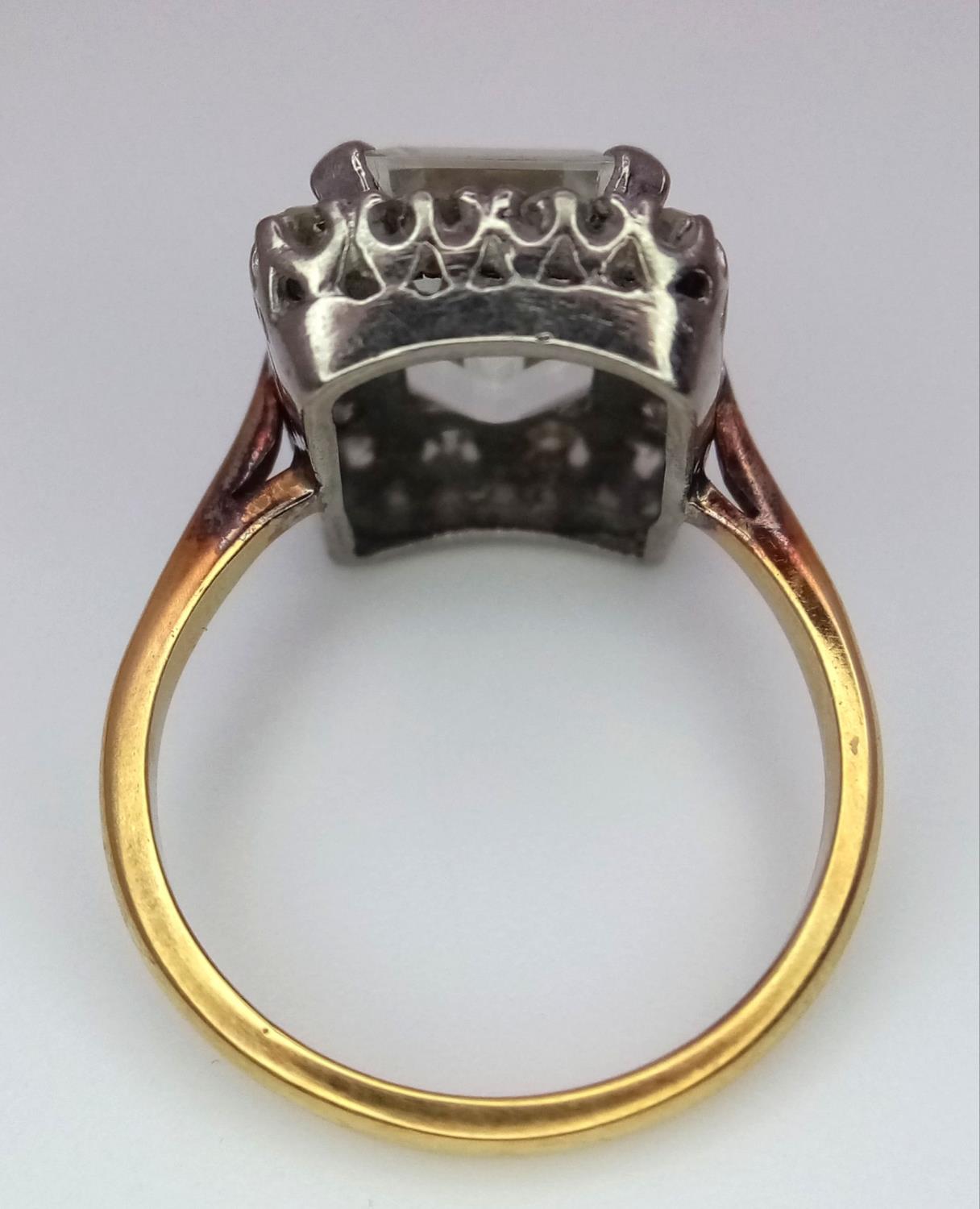 A 16ct Yellow Gold (tested as) Quartz and Diamond Ring, 0.20ct diamond, 10mmx7mm quartz, size J1/ - Image 4 of 5