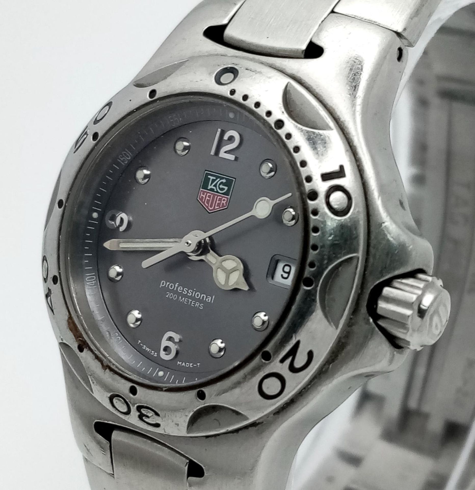 A Tag Heuer Professional Ladies Quartz Watch. Stainless steel bracelet and case - 28mm. Grey dial - Bild 4 aus 8