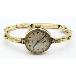 A Vintage 9K Gold Rolex Mechanical Ladies Watch. 9k gold expandable bracelet. 9k gold case - 23mm.