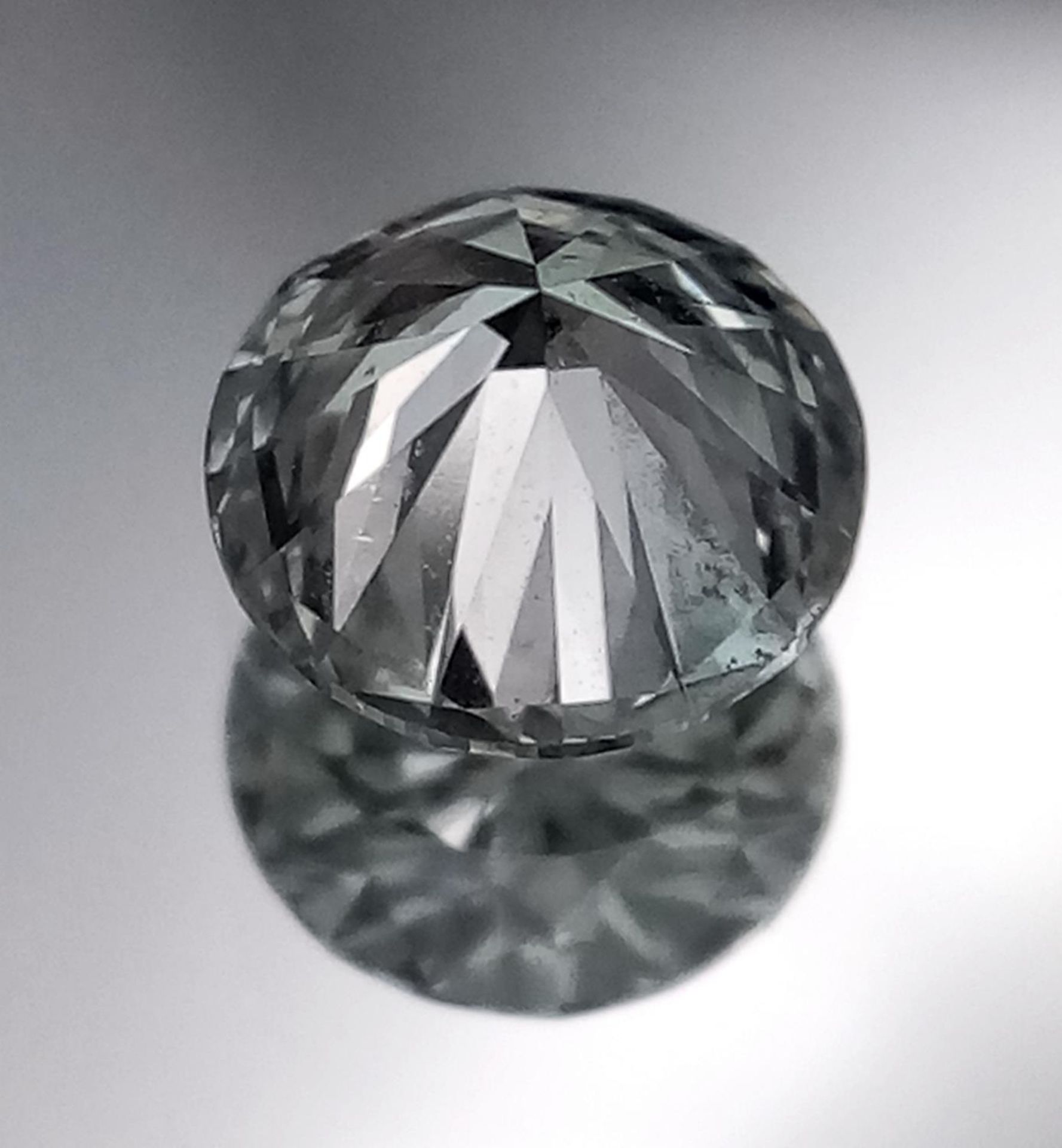 A 1.005ct Brilliant Round Cut Diamond. VVS2 Clarity. H Colour. IDL certificate. - Image 4 of 7