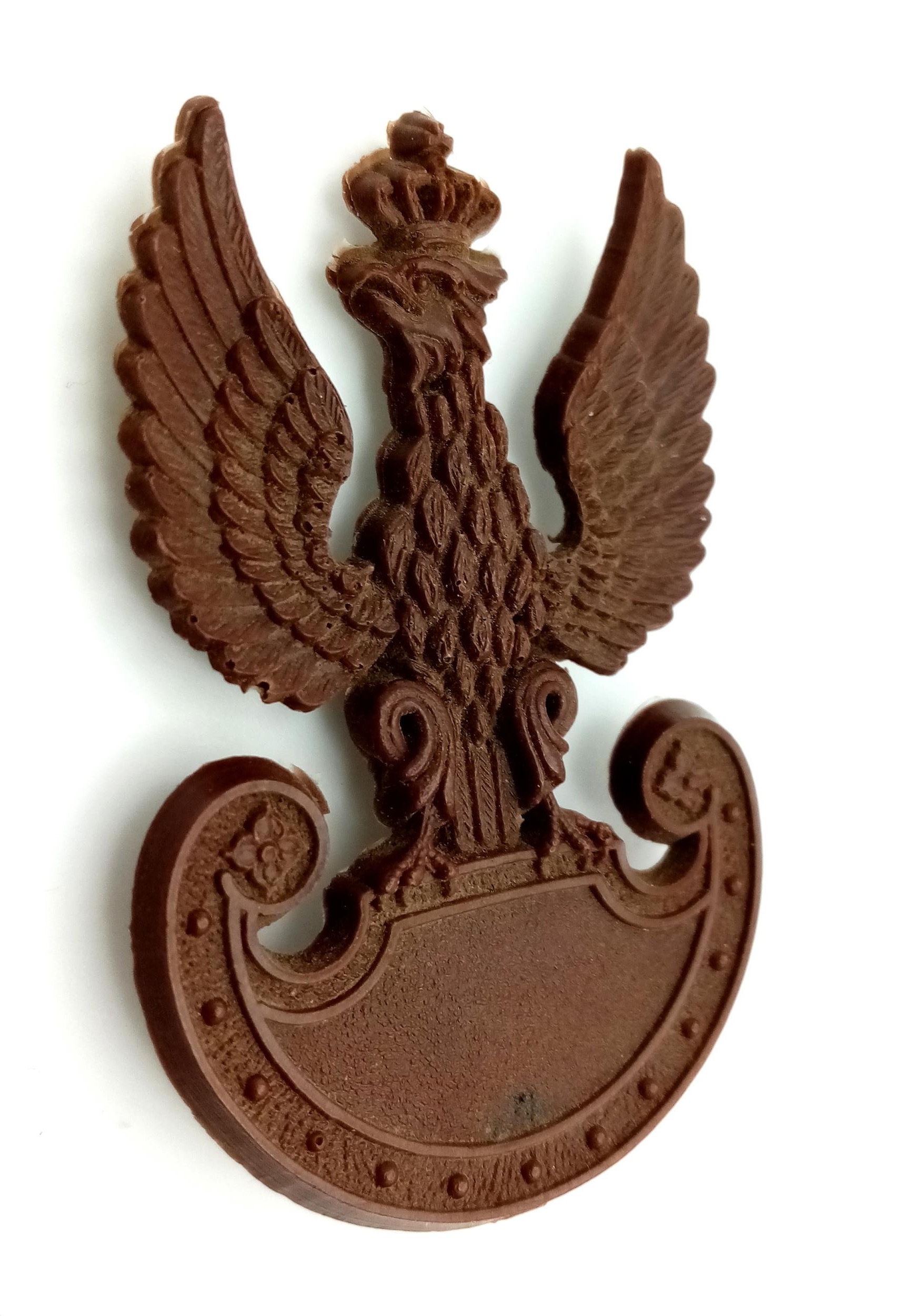 WW2 Plastic (Cellulose Acetate) Economy 1944 Issue Brown Cap Badge. Maker Marked: A. Stanley & - Image 2 of 3