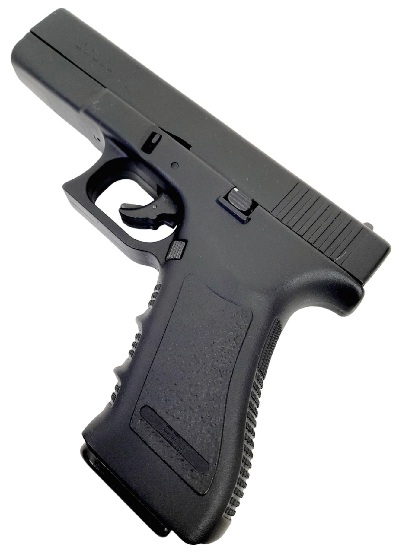 A Glock Gap 8mm Top Vented Blank Firing Pistol. Over 18 only. UK sales only. Blank guns should - Bild 3 aus 5