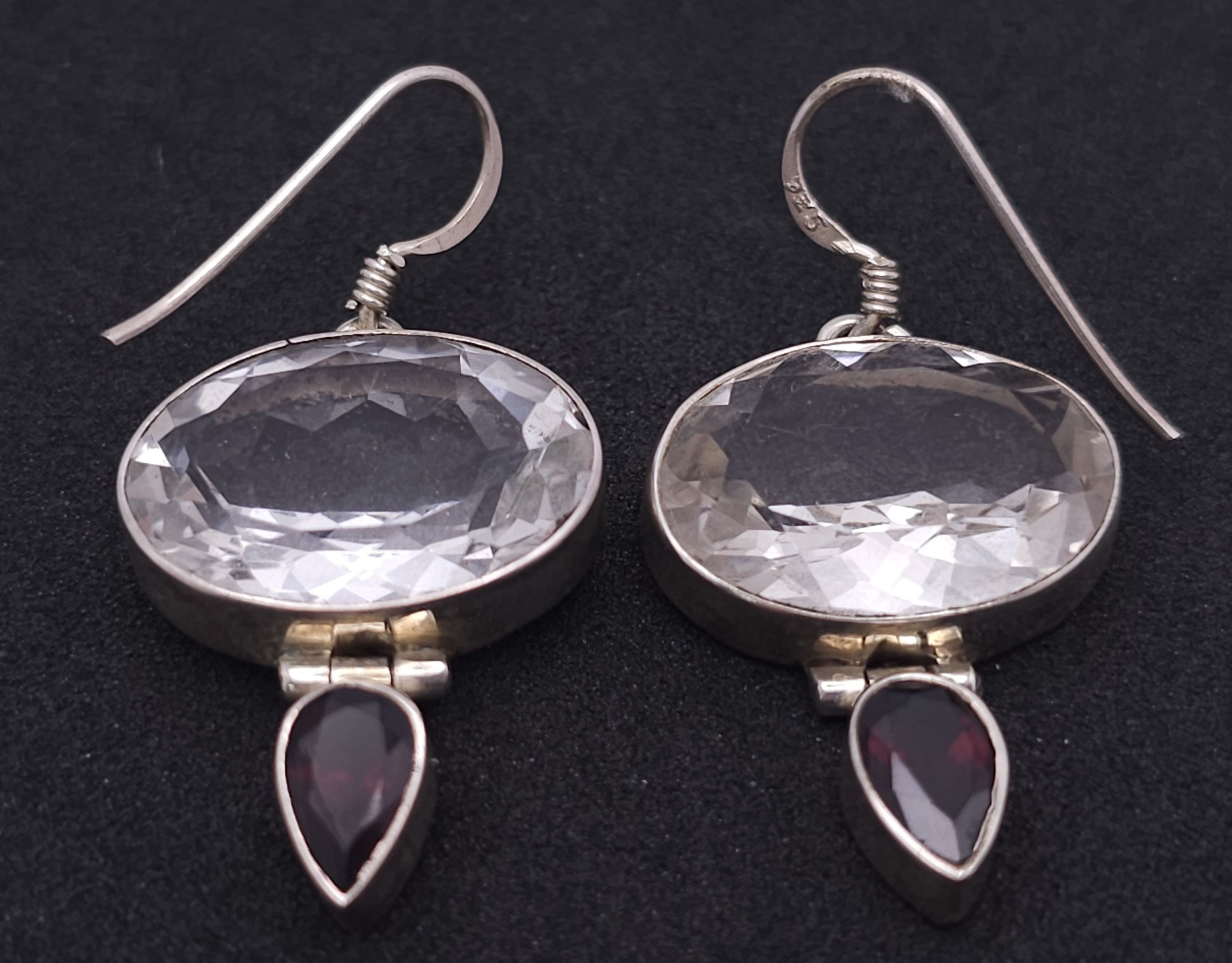 A Pair of Vintage Sterling Silver Quartz and Garnet Set Earrings. 4cm Length. Set with 1.9cm Long - Image 2 of 7