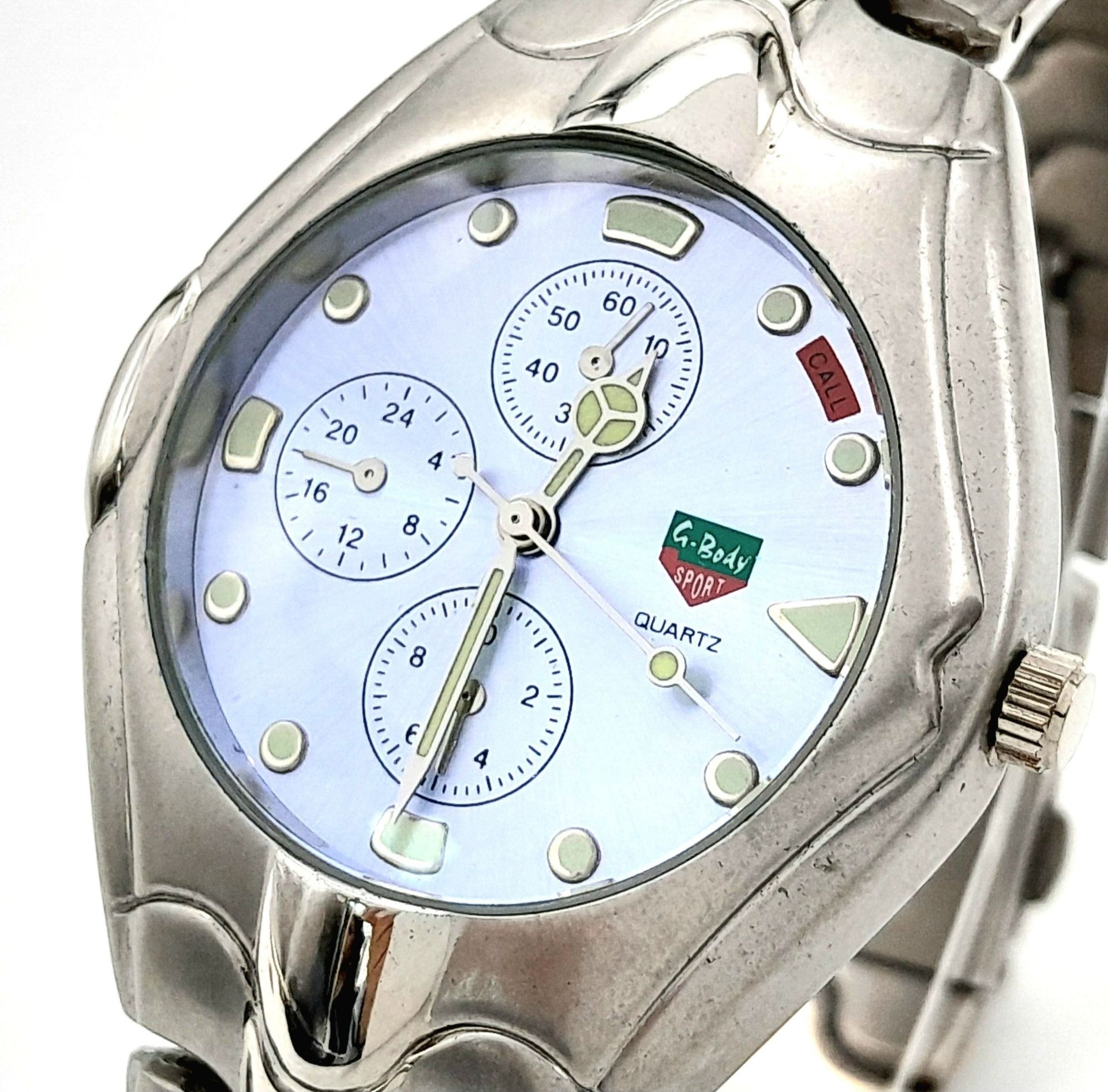 A Japanese G-Body Sports Quartz Watch (38mm Case). Full Working Order. - Image 2 of 6