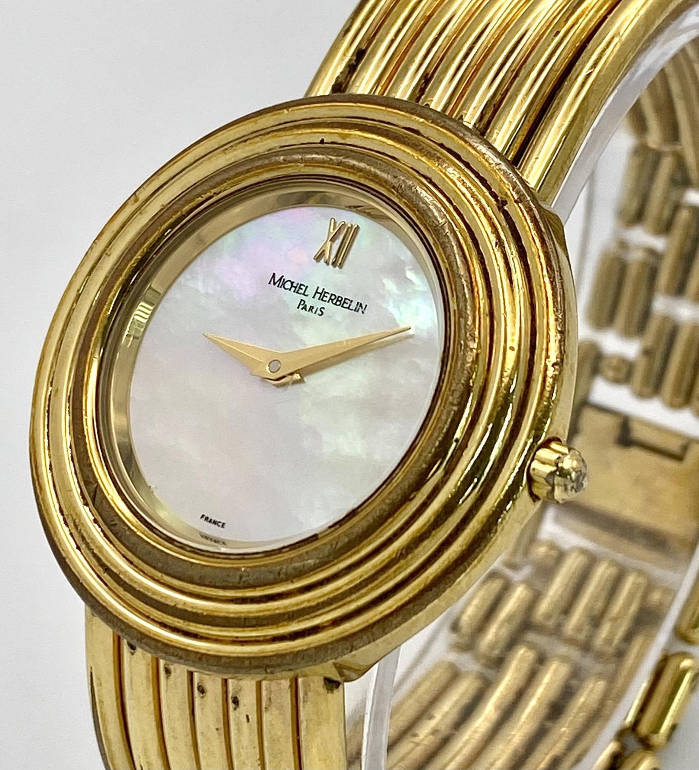 A Michel Herbelin Gold Plated Quartz Ladies Watch. Circular case diameter - 32mm. Mother of pearl - Bild 2 aus 6
