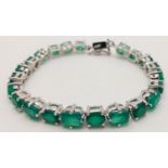 A Green Onyx Tennis Bracelet. Set in 925 Sterling silver. 36ctw. W - 24g. 18cm. Ref: HV-2167.