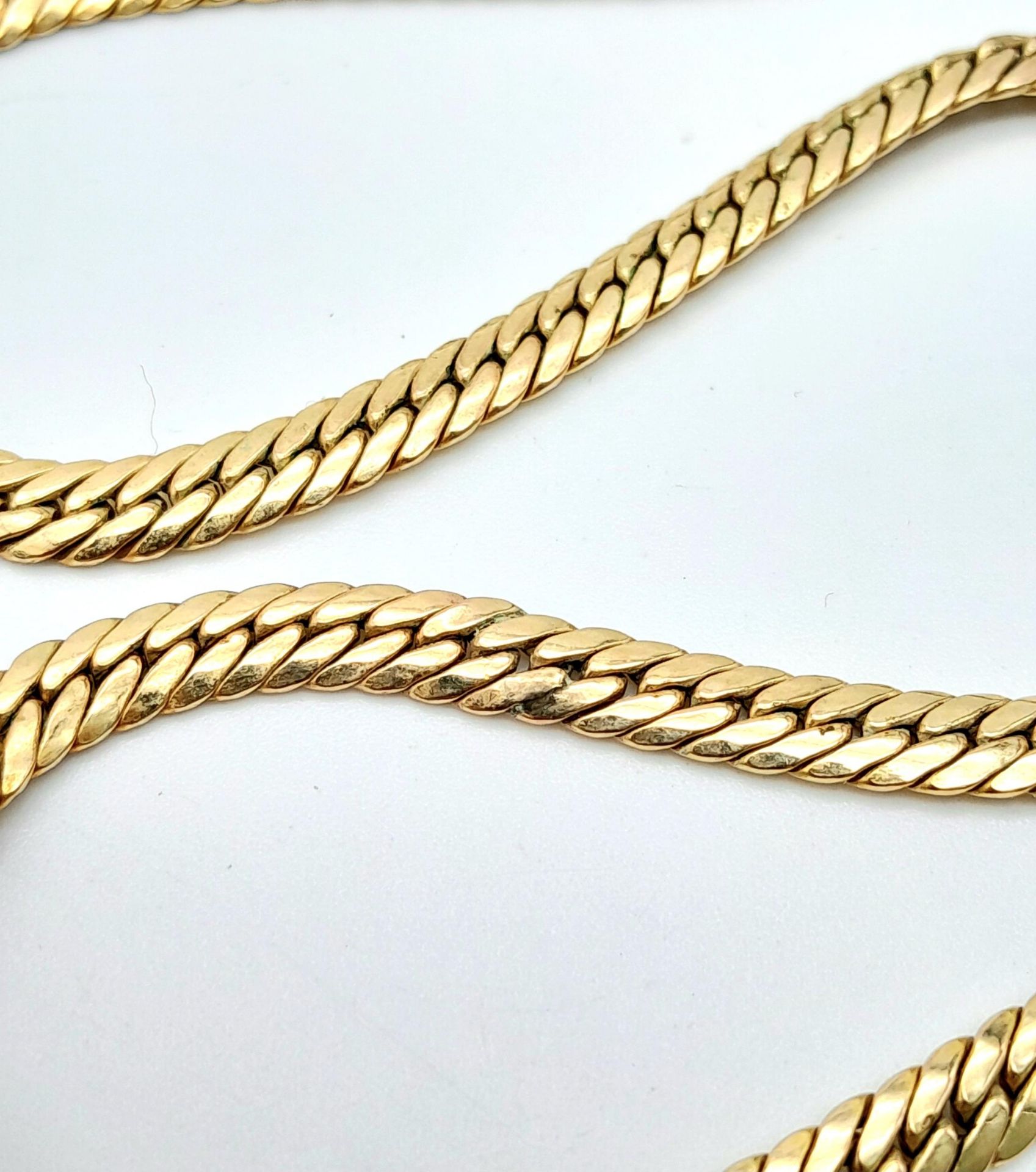 A 9K Yellow Gold Herringbone Chain. 40cm. 10.75g - Image 3 of 6