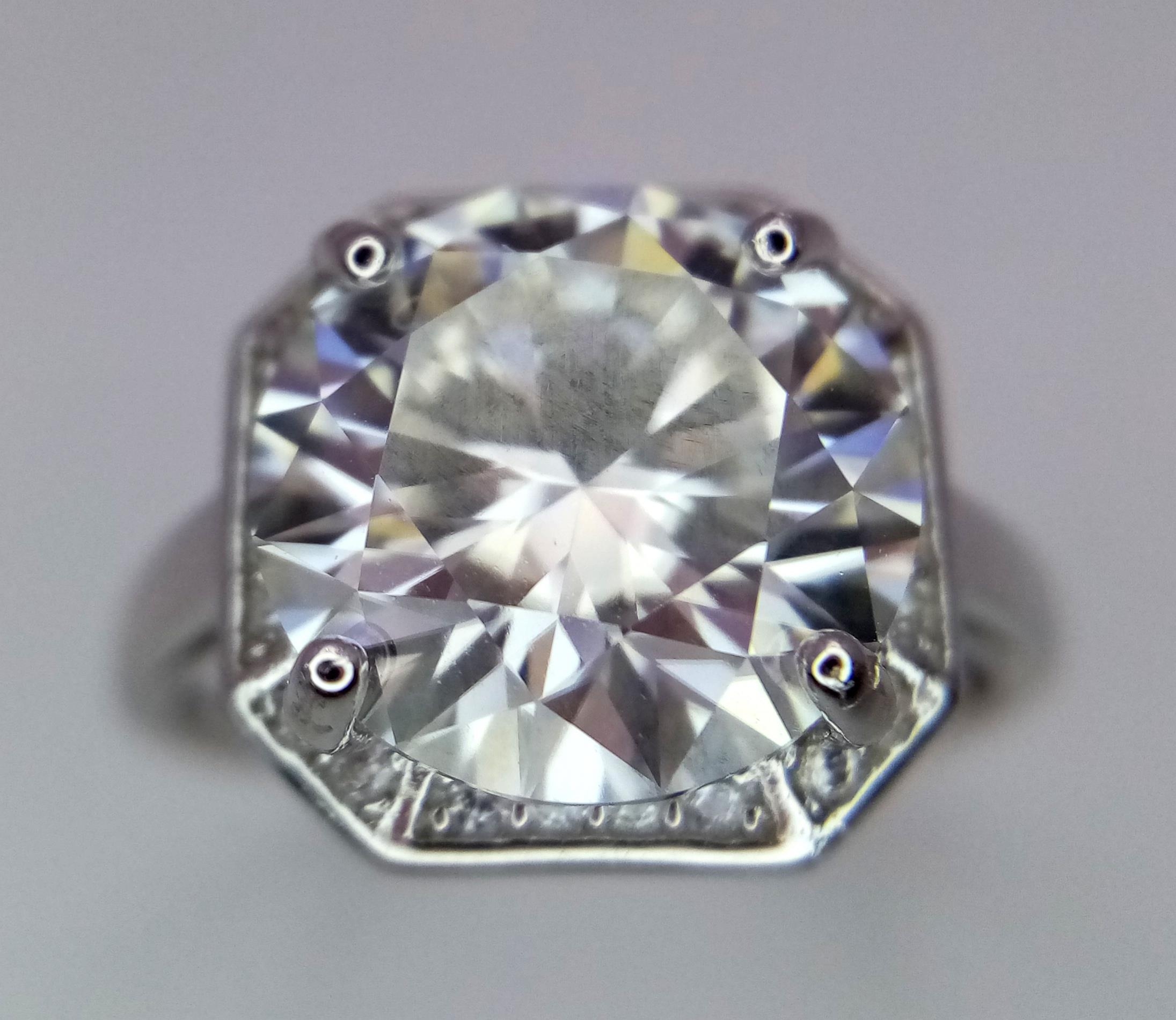 A 5ct Moissanite 925 Silver Ring. Size P. Comes with a GRA certificate. - Image 2 of 7