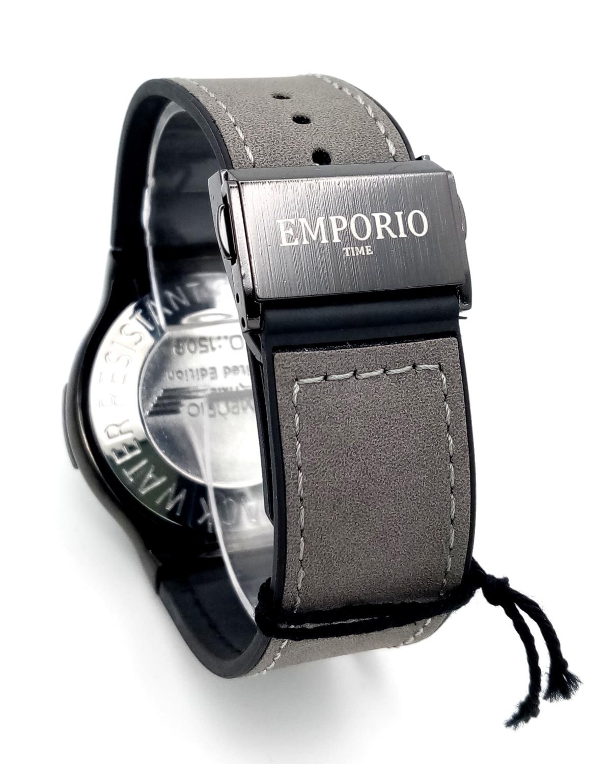 An Emporio Limited Edition Quartz Gents Watch. Grey leather strap. Stainless steel and ceramic - Image 4 of 6