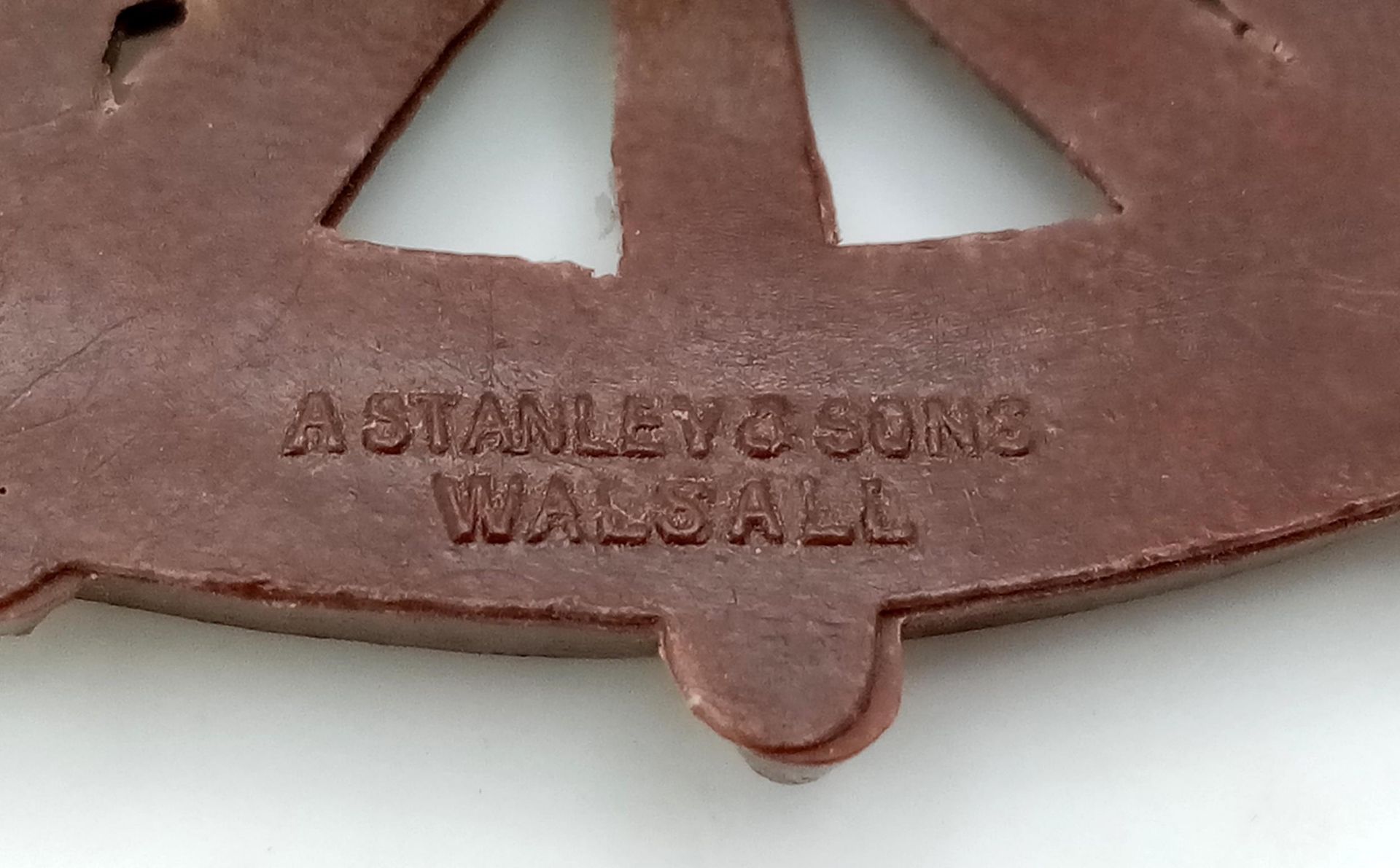 WW2 Plastic (Cellulose Acetate) Economy Issue Reconnaissance Corps Cap Badge. Maker Marked: A. - Image 3 of 4