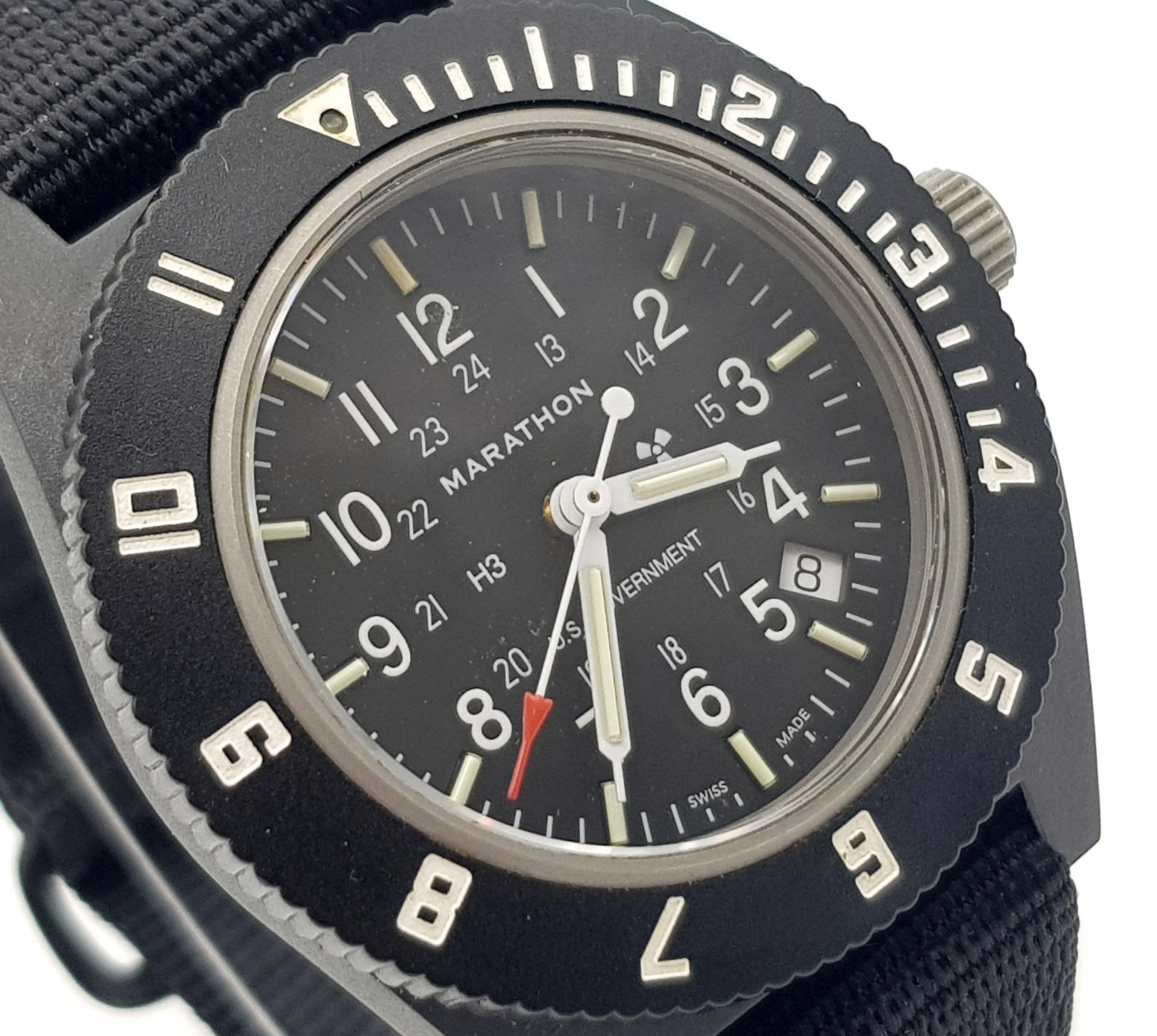 An Unworn, Full Military Specification, US Government Quartz Pilots/Navigator Date Watch by - Image 3 of 6