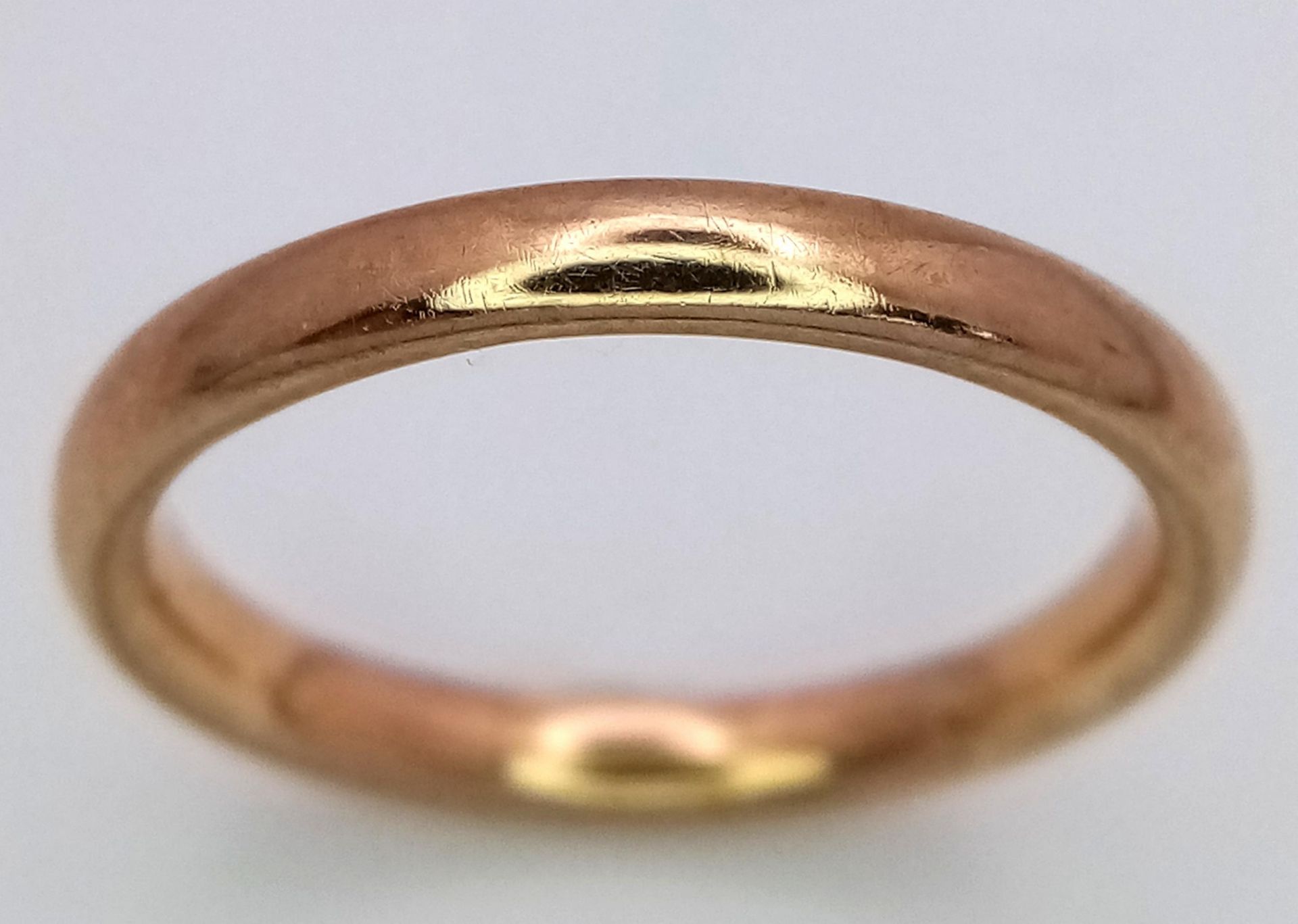 A Classic Vintage 9K Gold Band Ring. Full UK hallmarks. 2mm. Size L. 2.1g - Bild 2 aus 6