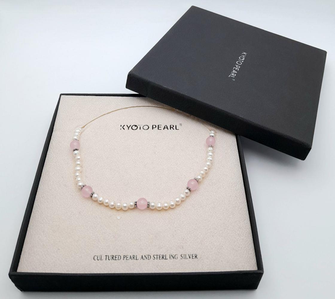 A Kyoto Cultured Pearl and Sterling Silver Necklace in Original Box. 44cm - Image 4 of 6
