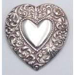 A STERLING SILVER (TESTED AS) HEART BROOCH BY CORO STERLING CRAFT 13.6G , 46mm x 44mm. SC 9086