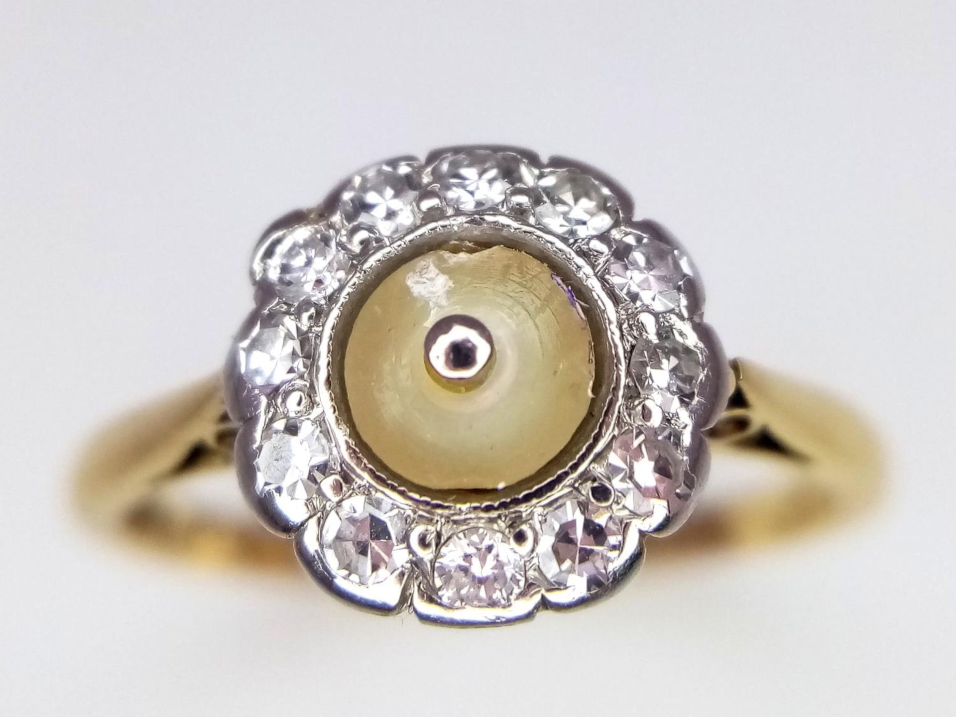 AN 18K YELLOW GOLD & PLATINUM DIAMOND RING. 0.35ctw, size L, 2.5g total weight. Ref: SC 9046 - Bild 2 aus 5
