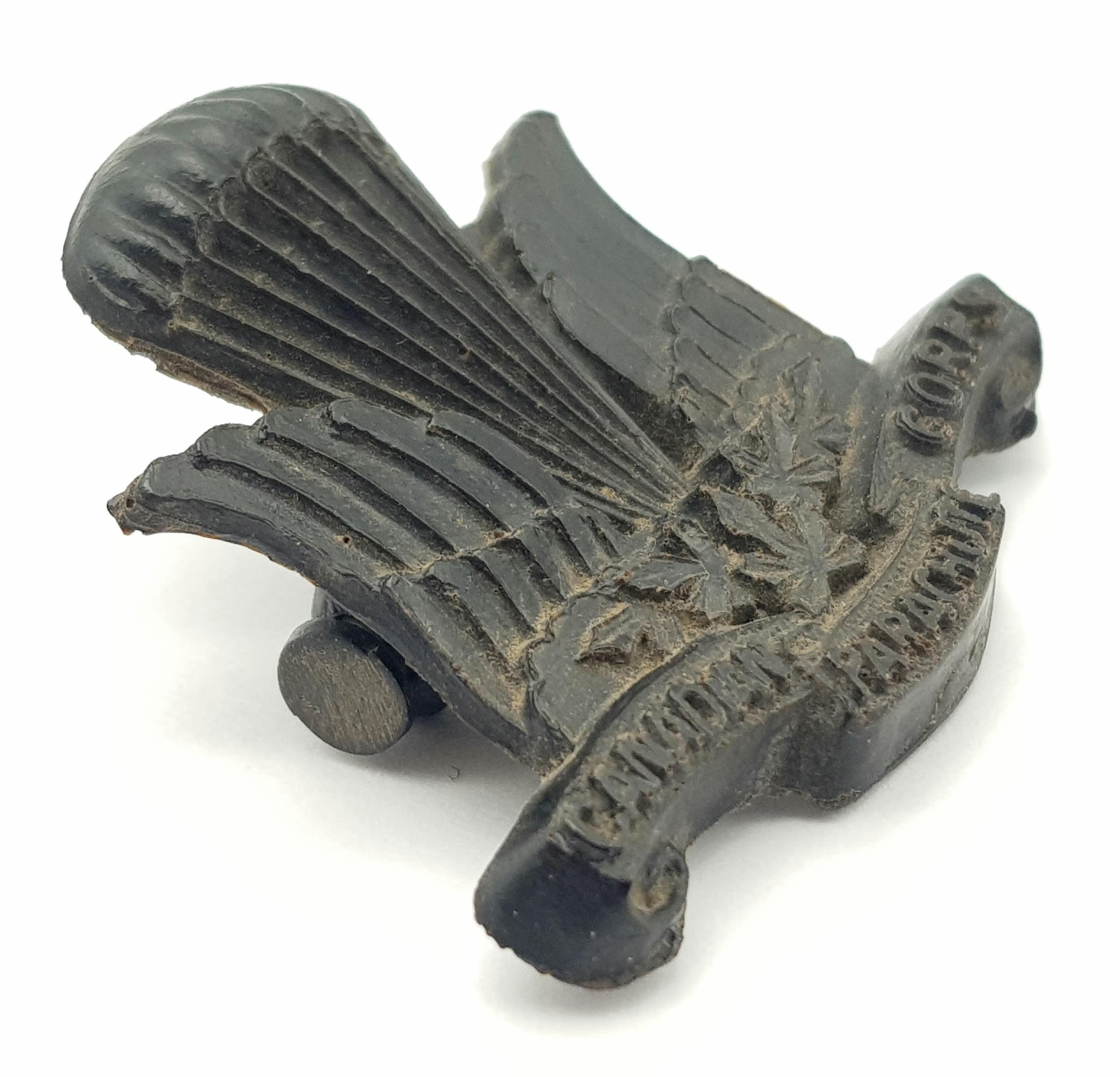 Super WW2 Plastic (Cellulose Acetate) Economy Issue 1st Canadian Parachute Battalion Cap Badge - Image 2 of 4