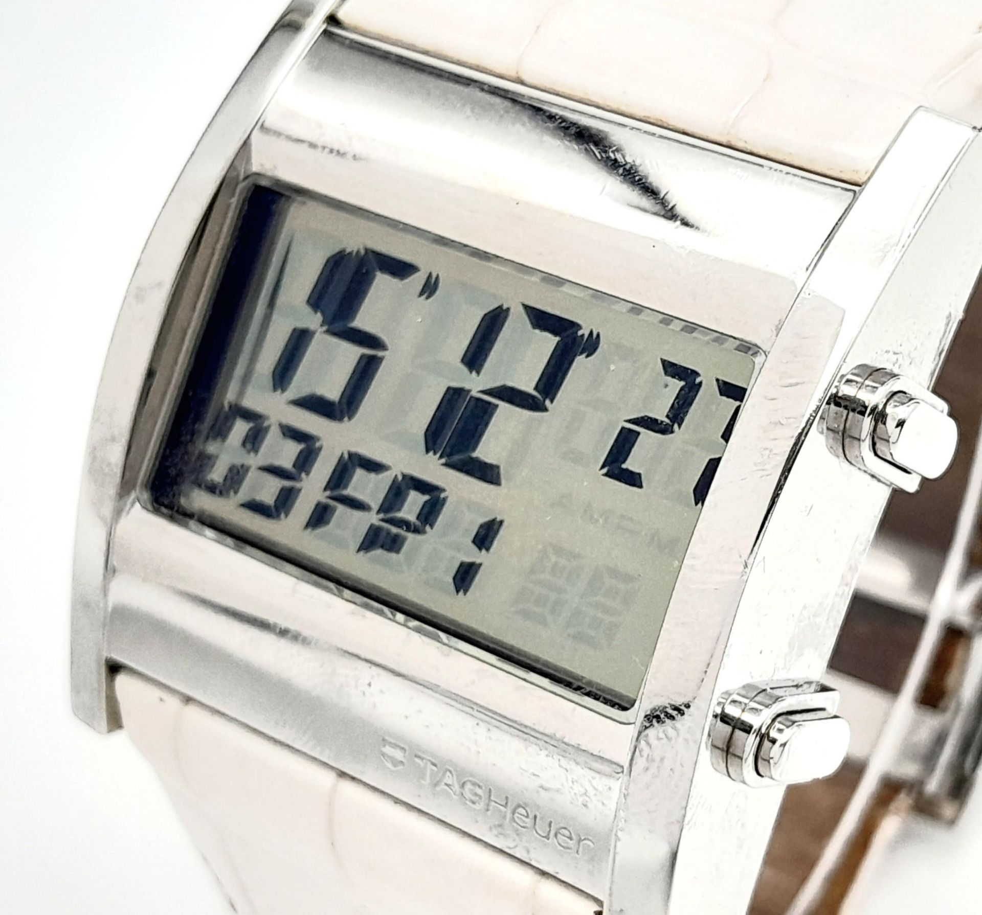 A Rare Tag Heuer Microtimer Digital Quartz Watch. White Alligator leather strap. Chrome coated - Image 2 of 9