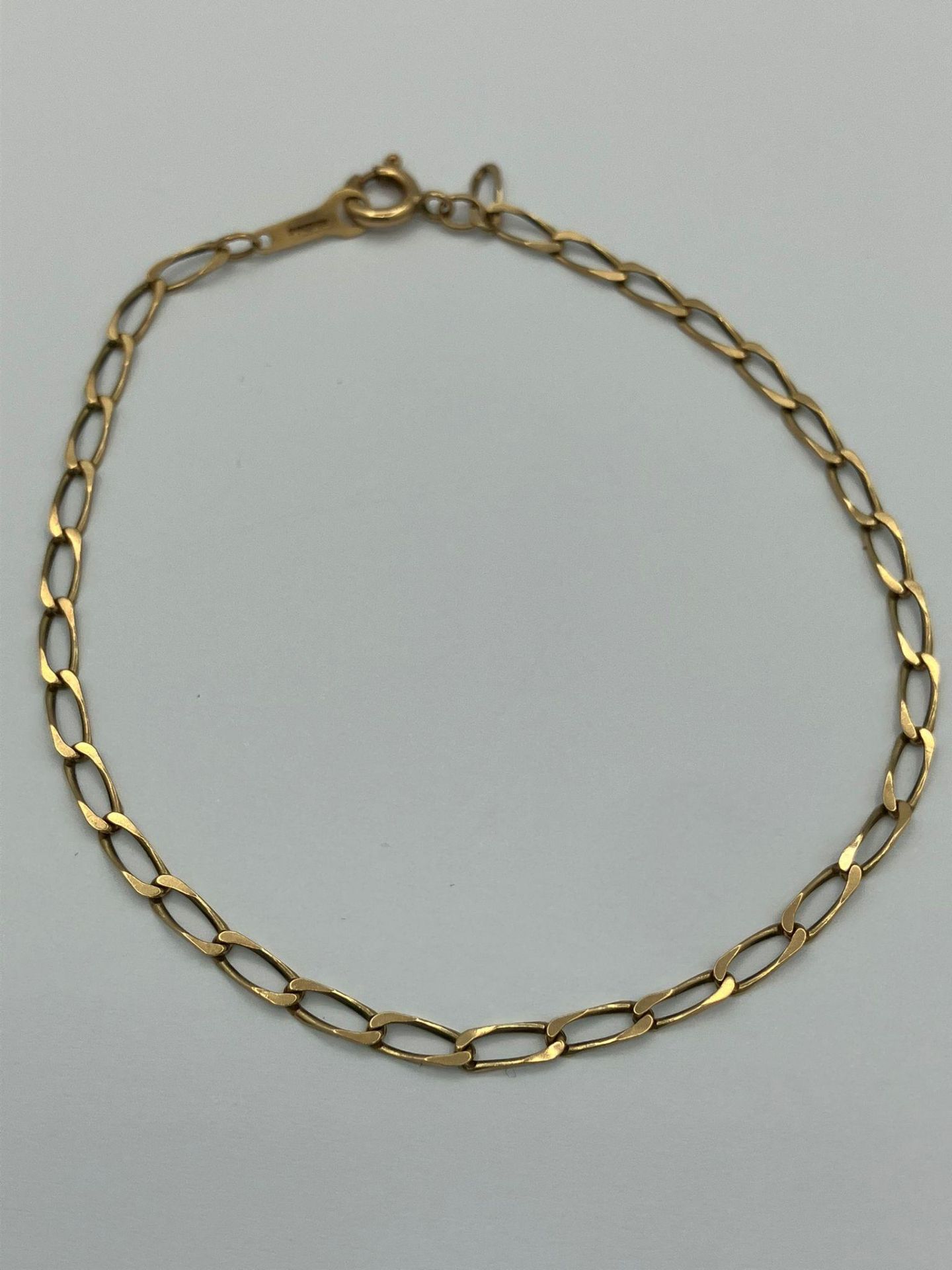 9 carat GOLD CHAIN LINK BRACELET. Full UK Hallmark. 1.4 grams. 18 cm.