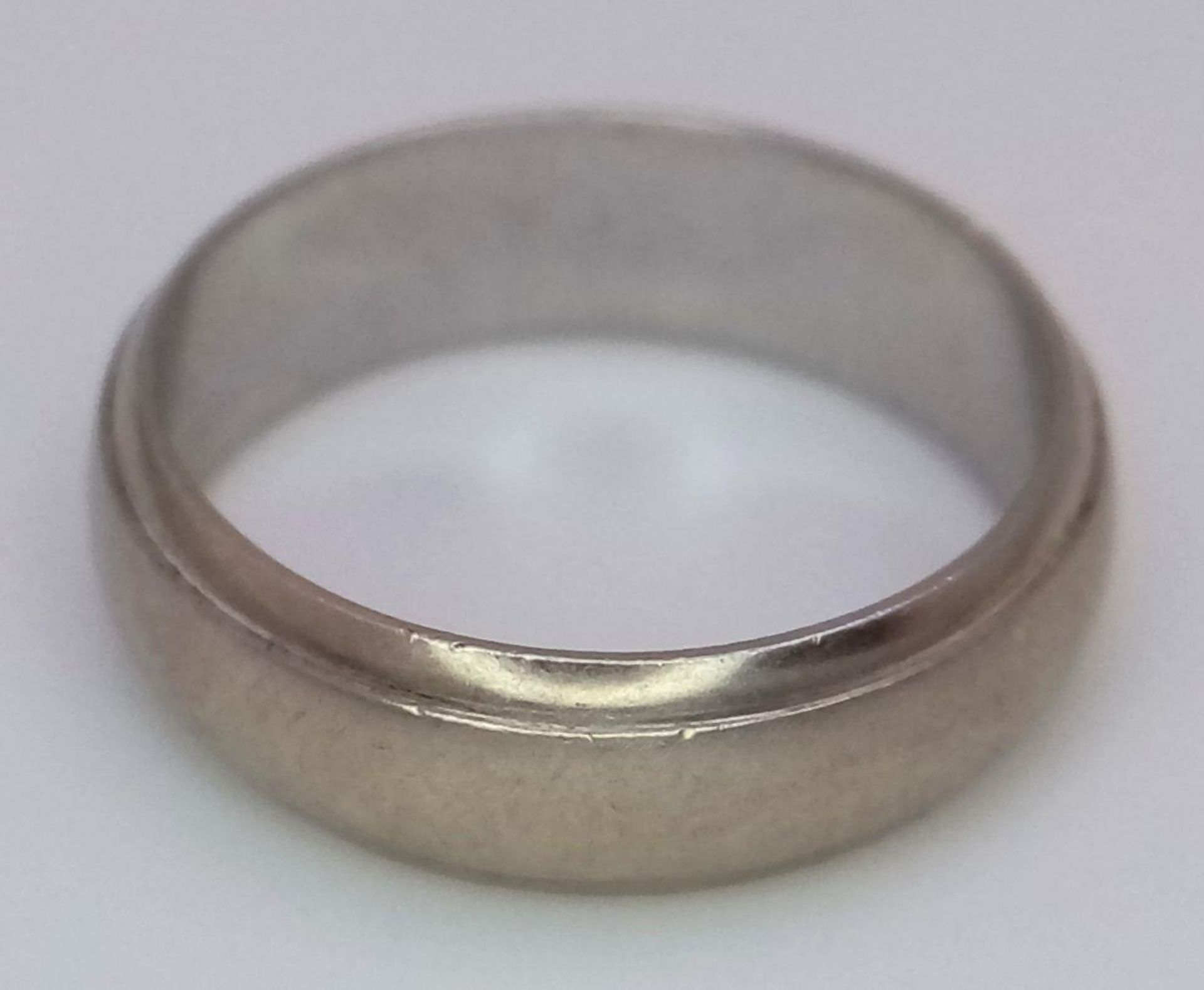 9k White gold 5mm band ring, 3.3g, size J 1/2 ref: 1573I-2 - Bild 5 aus 5