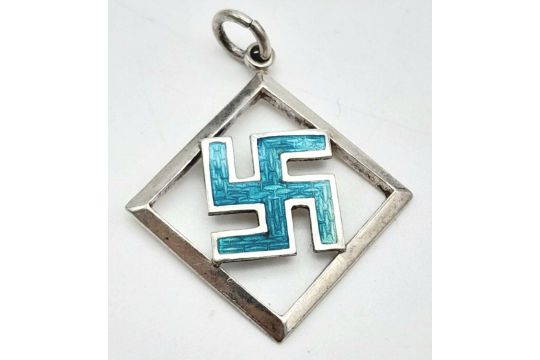 A George V Hallmarked 1910/11 Silver and Enamel Nazi Sympathizer Pendant. 3cm Drop. Gross Weight 1. - Bild 1 aus 4