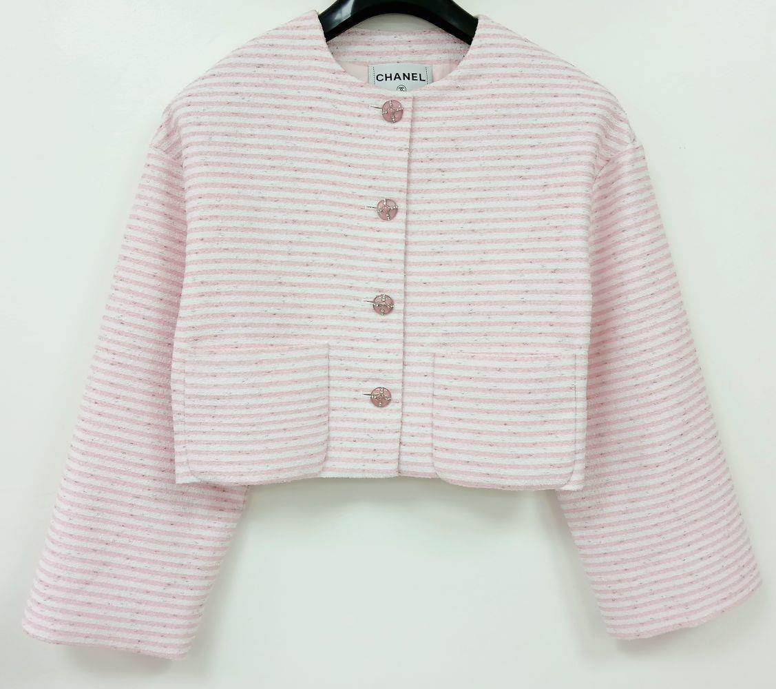 A Chanel Pink and White Striped Cropped Jacket. Cotton, polyamide, and wool blend exterior with - Image 11 of 32