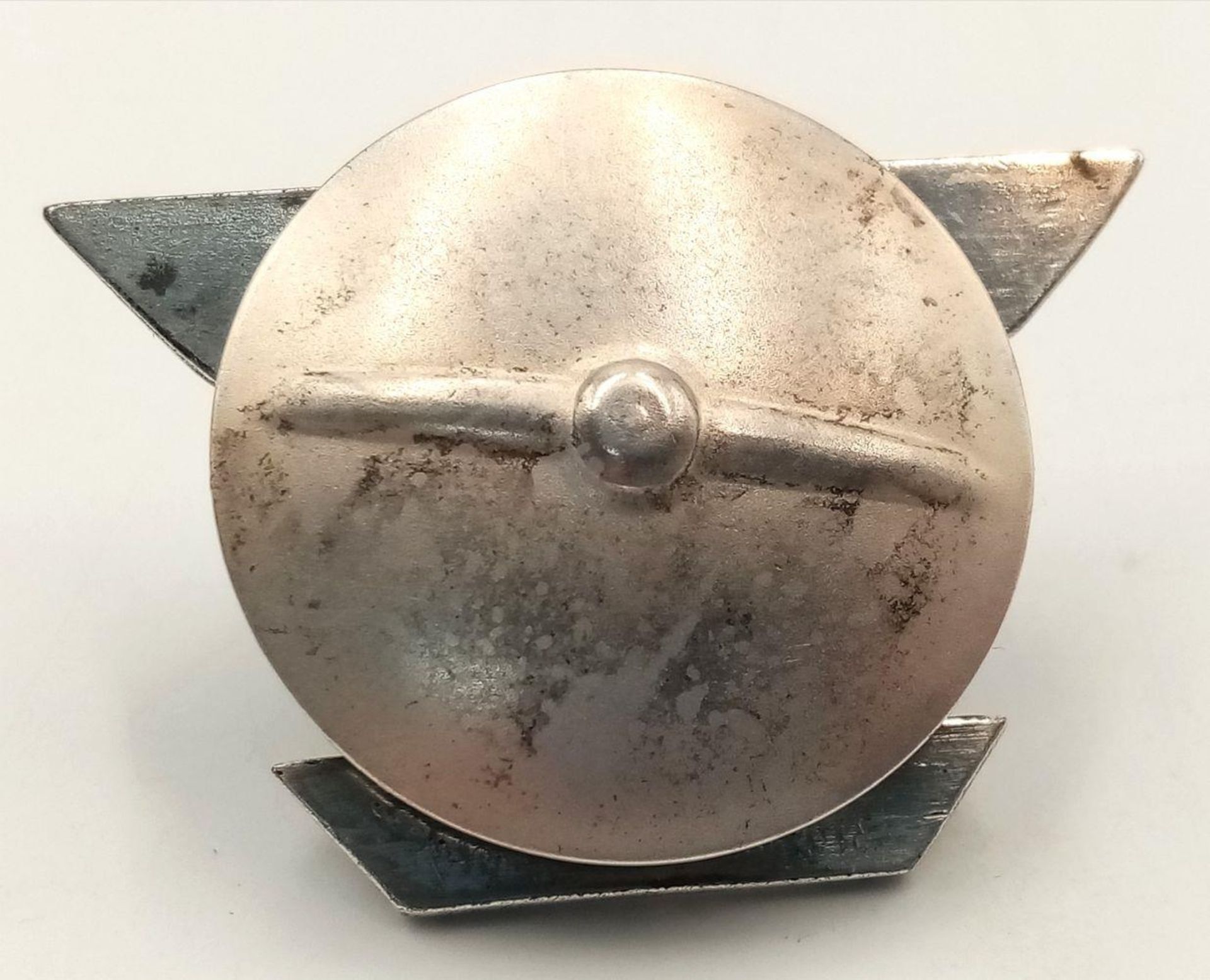 A 3rd Reich Screw Back Spange. These were worn by those who had won the Iron Cross First or 2nd - Bild 3 aus 3