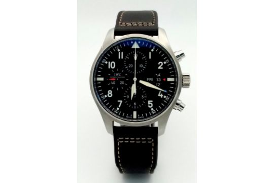 An IWC Flieger Chronograph Gents Automatic Watch. Original brown leather strap and clasp. - Bild 2 aus 9