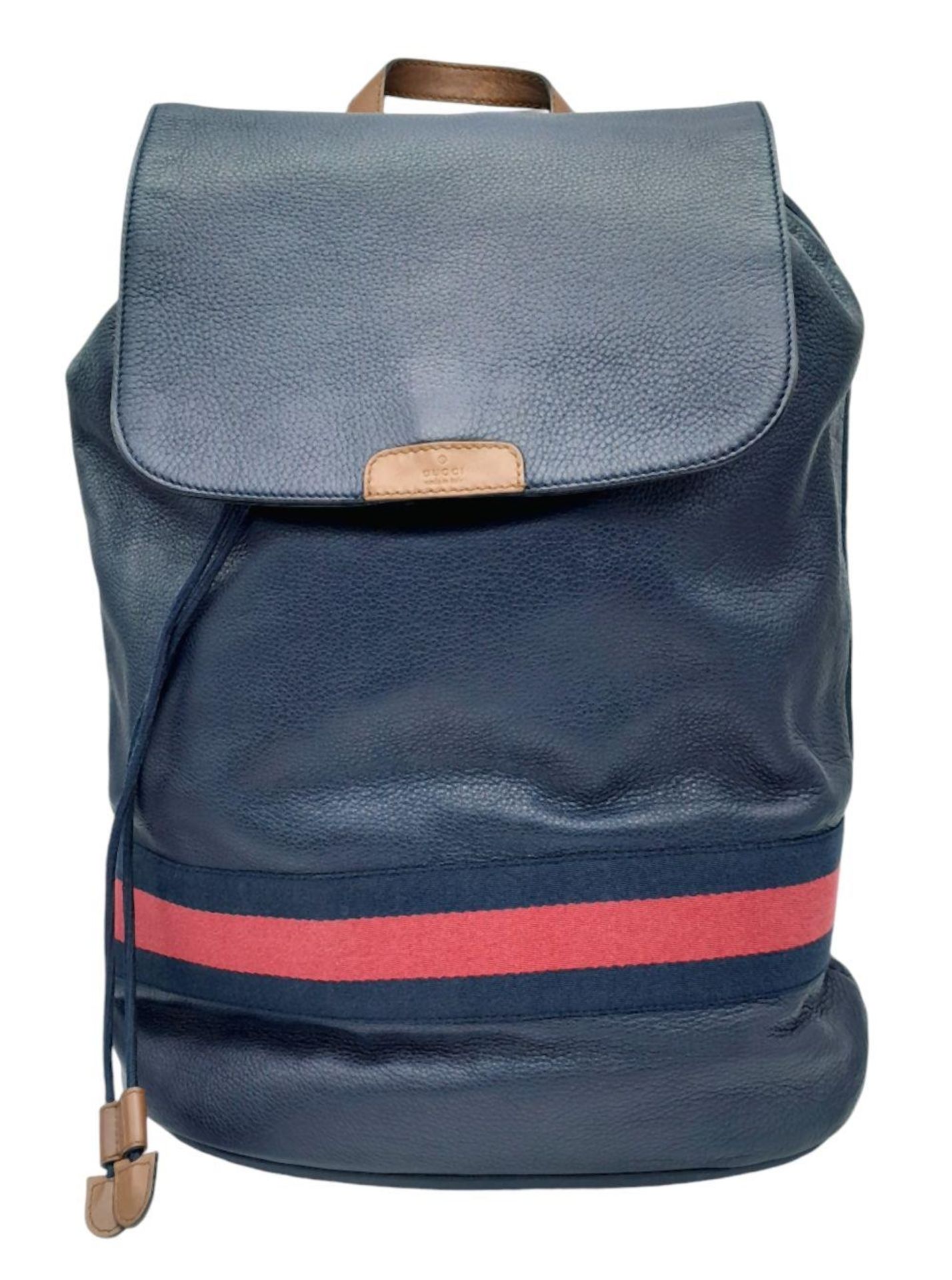 A Gucci Black Leather Backpack. Black leather exterior with silver-toned hardware, navy and red - Bild 4 aus 7