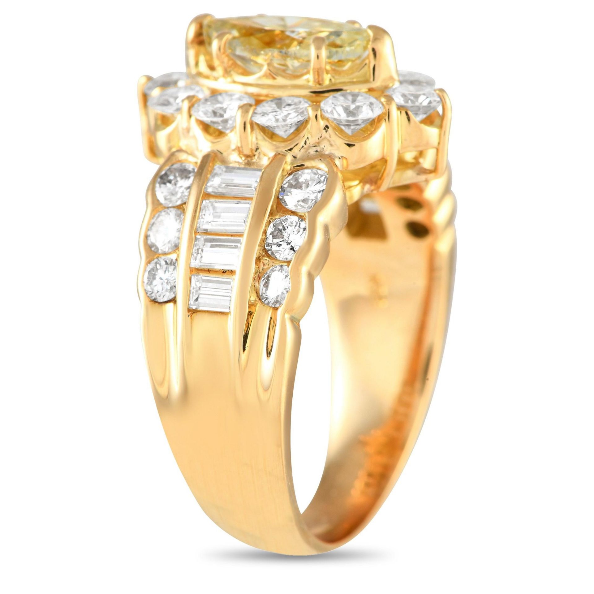 An 18K Yellow Gold 3.0ct Diamond Ring. 18K yellow gold ring with a marquise-cut diamond - Bild 3 aus 3