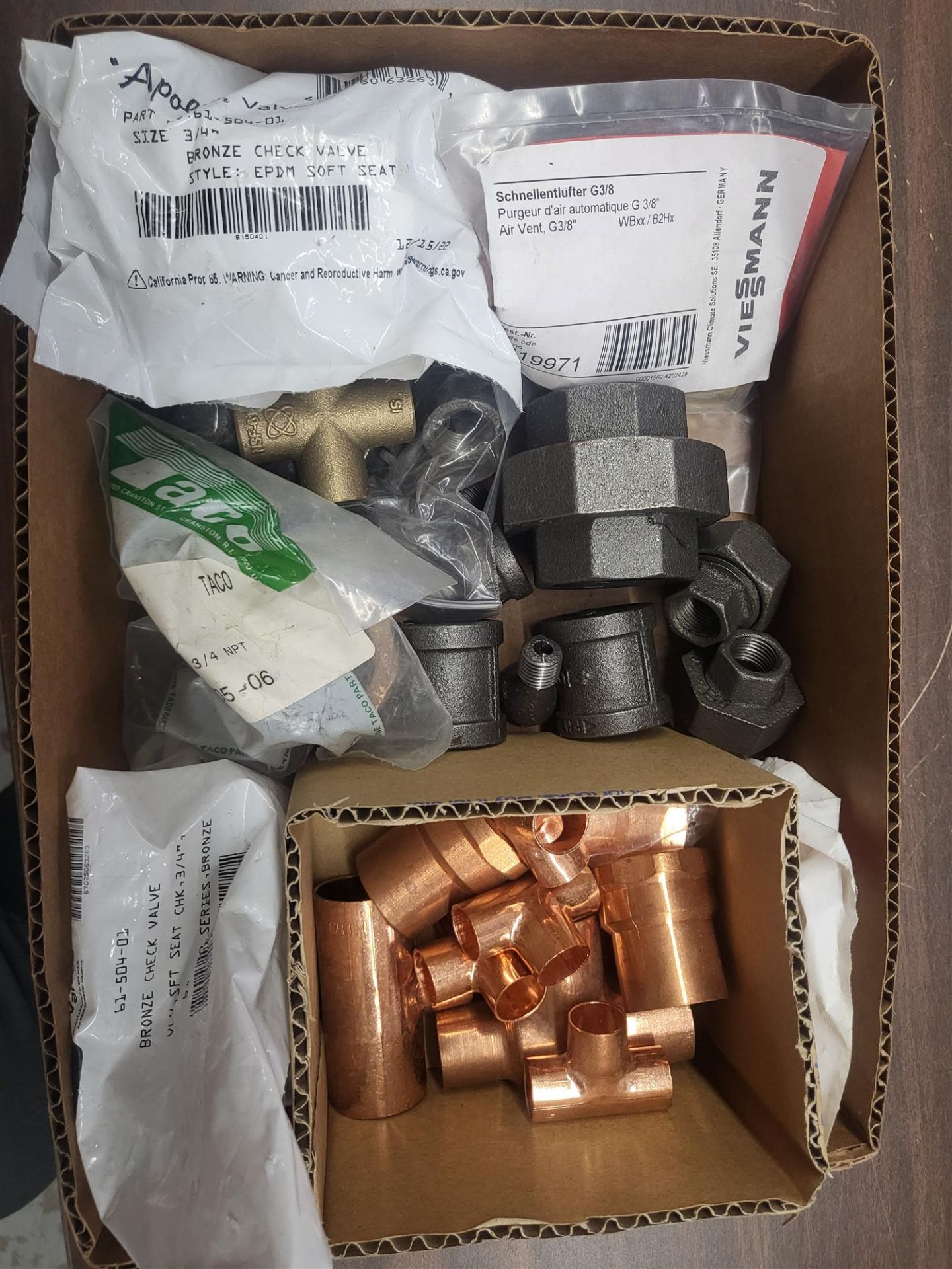 Mixed Lot of Plumbing Supplies - See Photos for Details