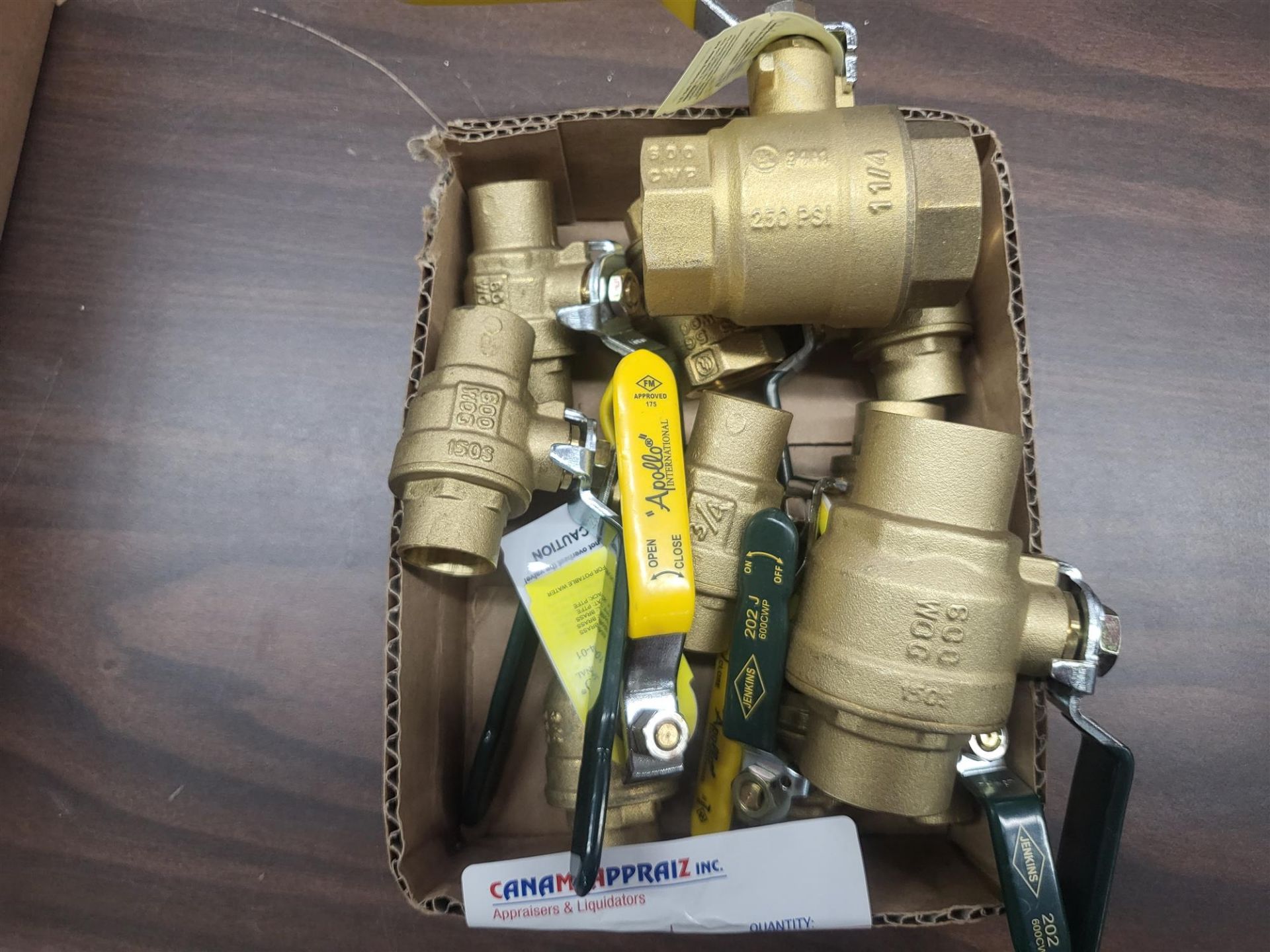 Mixed Lot of Ball Valves - See Photos for Details