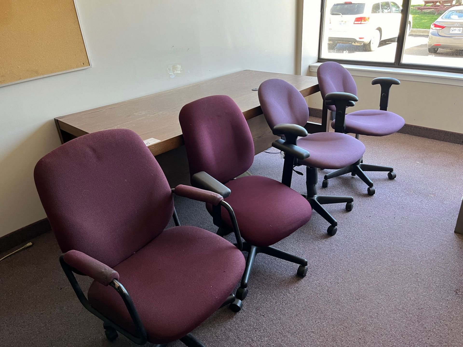 LOT OF OFFICE CHAIRS, DESK, ETC.