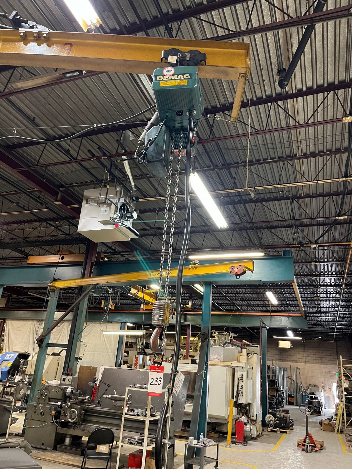 1-TON JIB ARM W/ DEMAG 1-TON CAP. ELECTRIC HOIST - Bild 3 aus 3