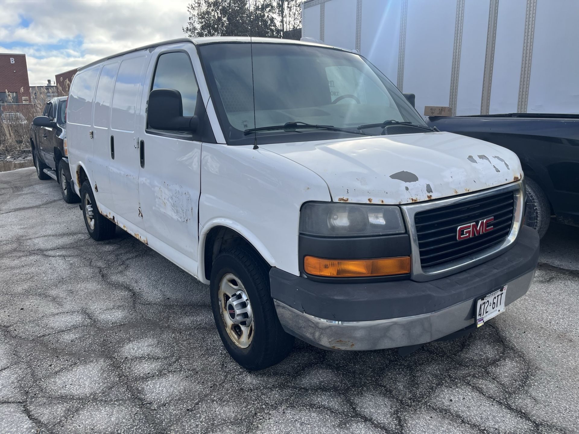 2010 GMC Savana White, Not Running JMIBL14F1D1737907 - Image 9 of 14