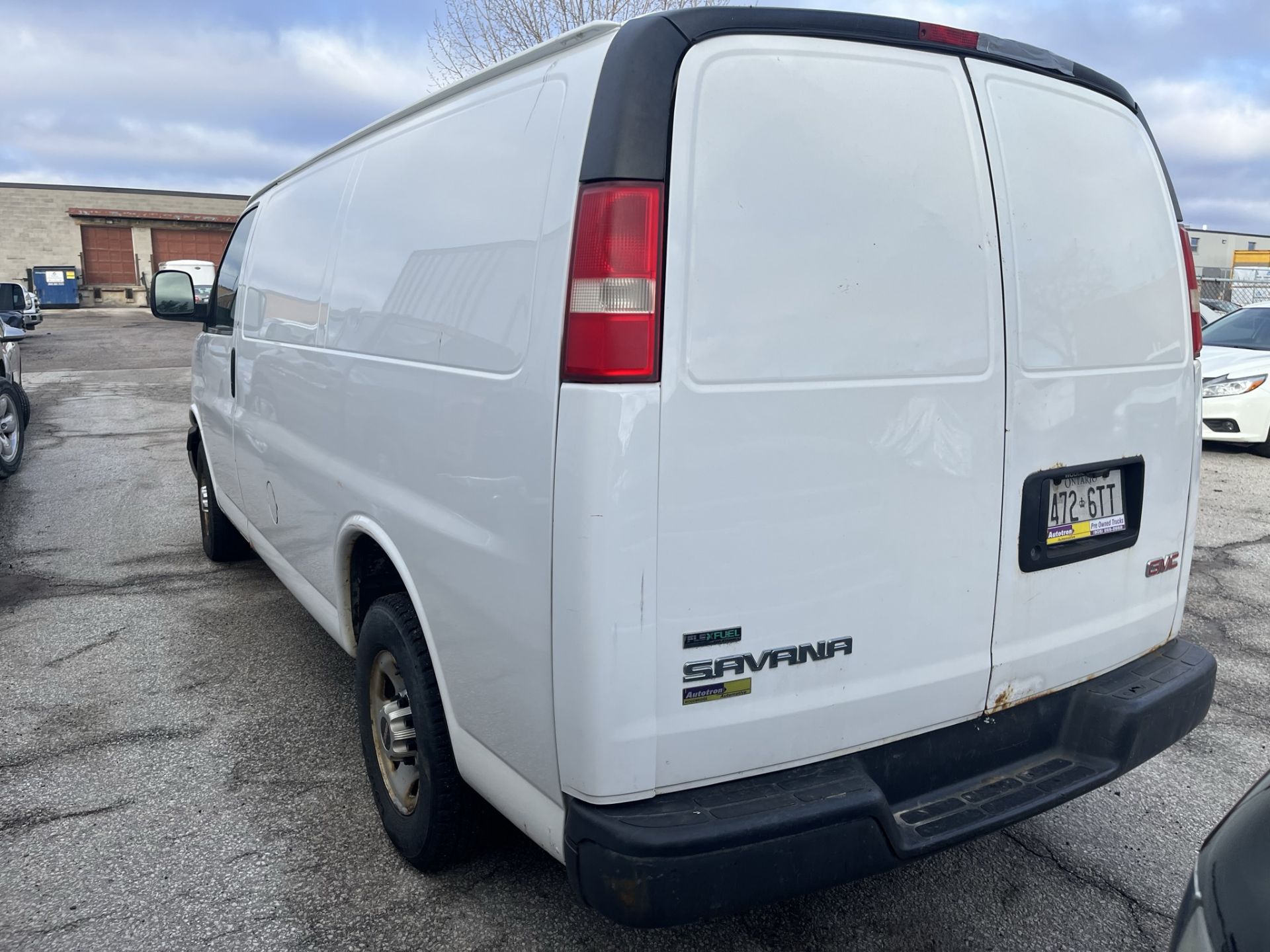 2010 GMC Savana White, Not Running JMIBL14F1D1737907 - Image 6 of 14