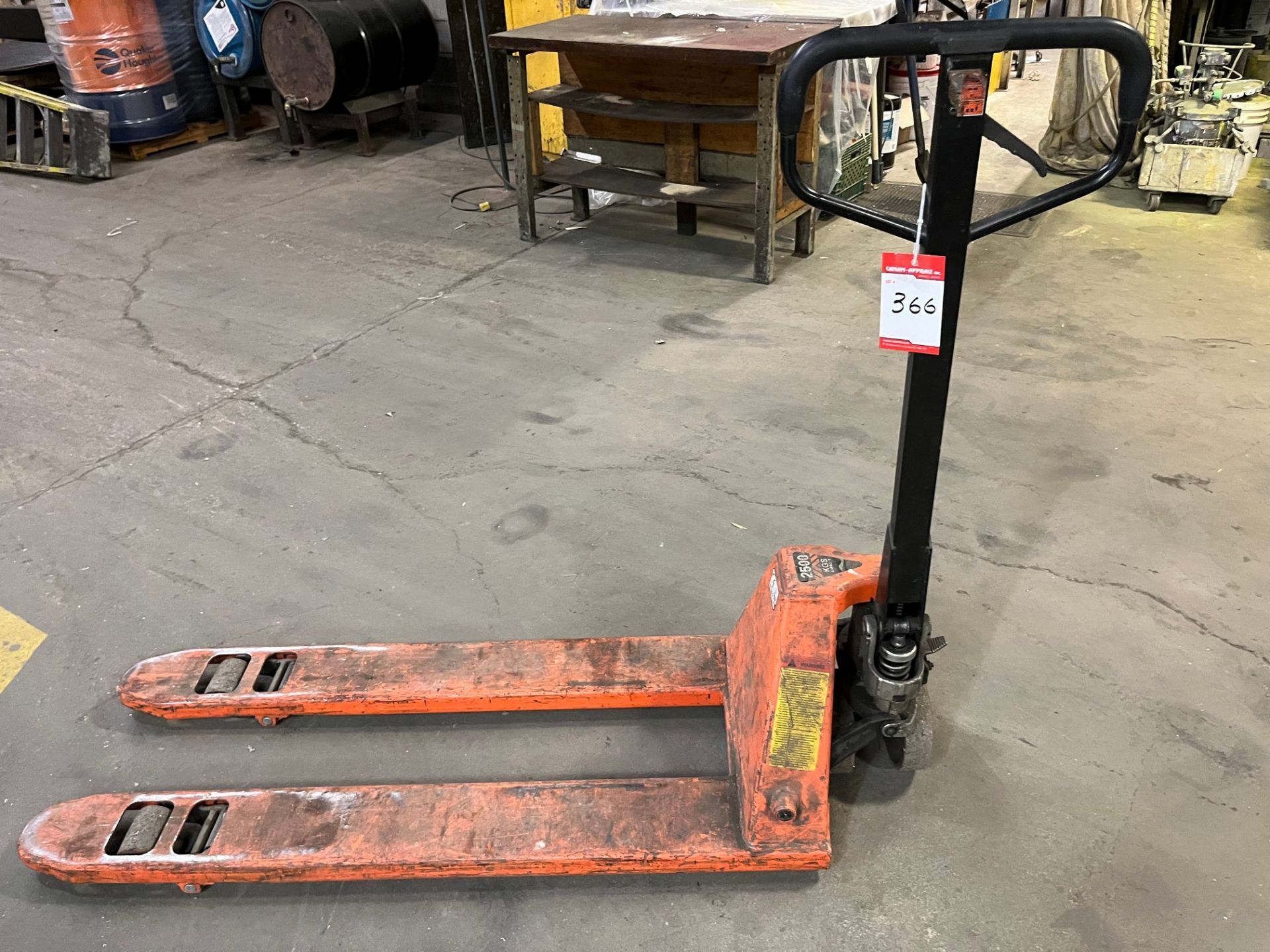 PALLET JACK (NOTE: SUBJECT TO LATE REMOVAL, PICKUP AFTER JUNE 3RD)